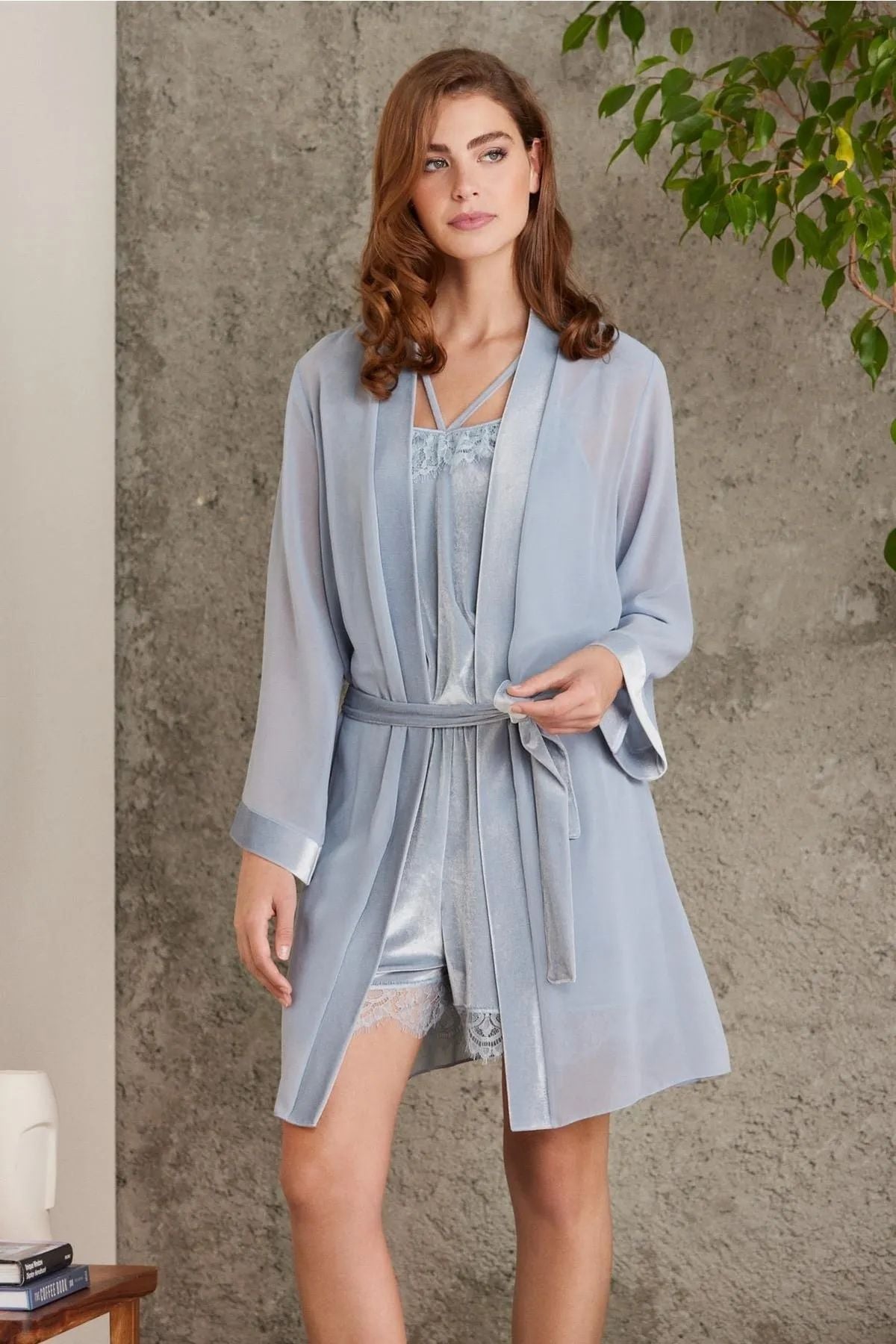 Sabahlıklı Gecelik TakımlarPierre Cardin 4800 Kadın Dantelli Kadife Tulum Sabahlık Takım-Mist | Pijamapazari.comPierre Cardin 4800 Kadın Dantelli Kadife Tulum Sabahlık Takım-Mist