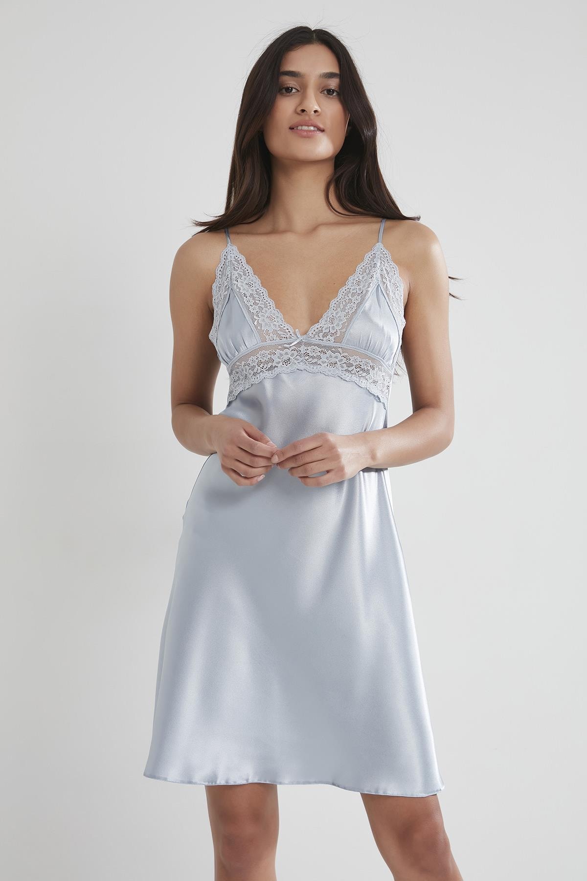 Saten Tek GeceliklerPierre Cardin 603 Kadın Saten Dantelli Gecelik - Mist pijamapazari.com 'da. %100 Güvenli alışveriş ve kapıda ödeme seçenekleri ile bir tıkla kapınızda!Pierre Cardin 603 Kadın Saten Dantelli Gecelik - Mist