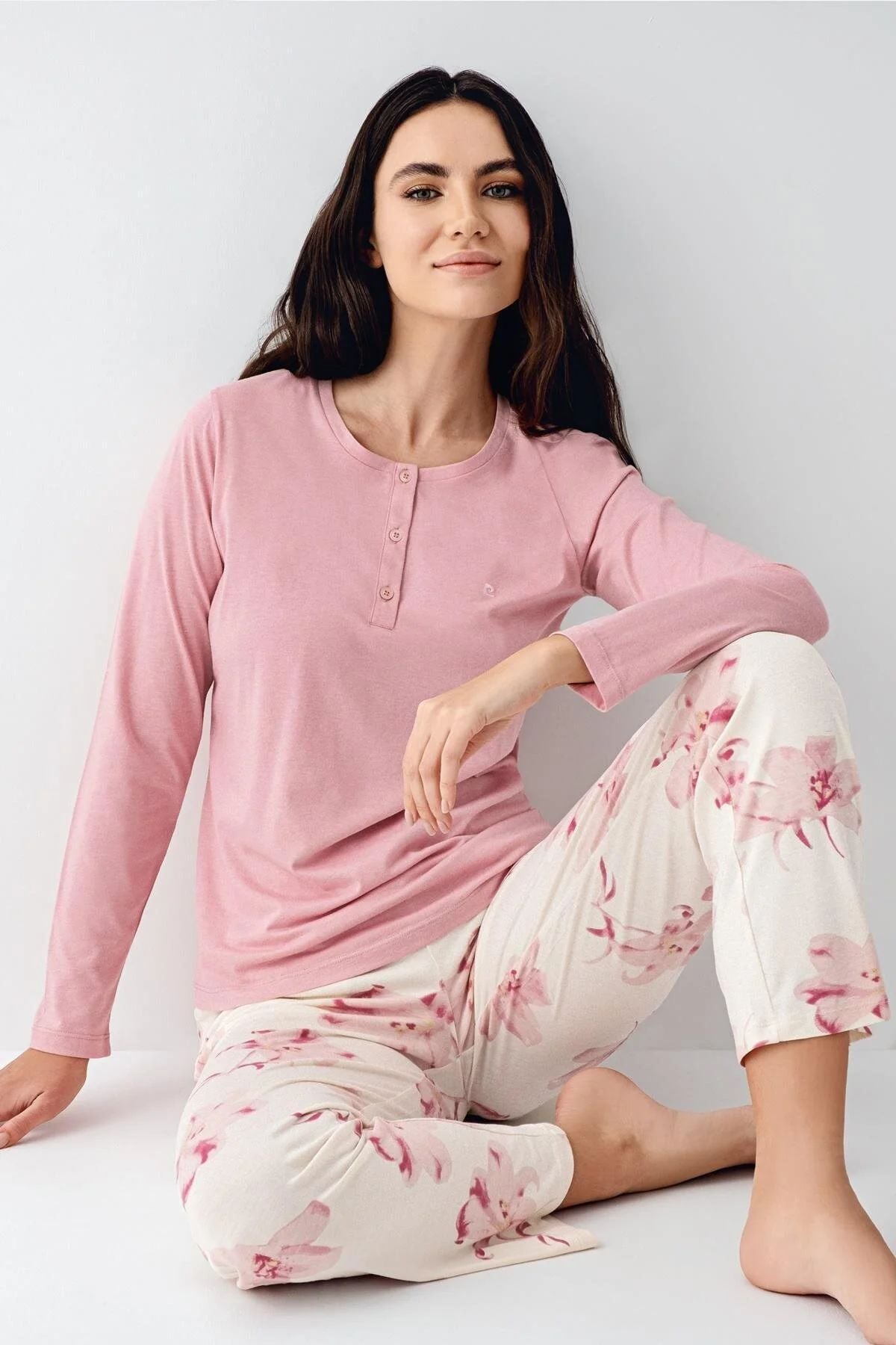 PijamalarPierre Cardin 9055 Kadın Düğmeli Bisiklet Yaka Uzun Kollu Pijama Takımı-Gülkurusu | Pijamapazari.comPierre Cardin 9055 Kadın Düğmeli Bisiklet Yaka Uzun Kollu Pijama Takımı-Gülkurusu