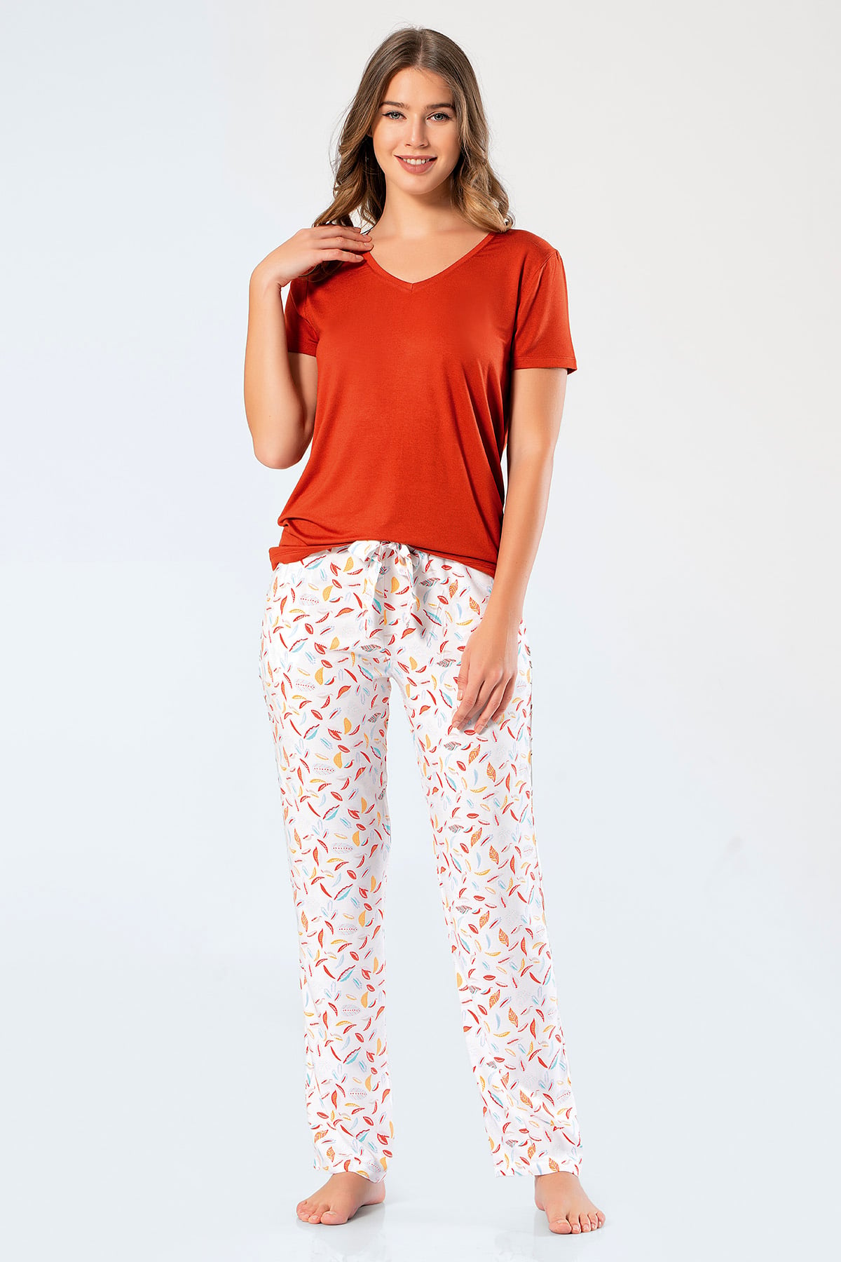 PijamalarTüren 3334 Kadın Dokuma Yapraklı Kısa Kollu Pijama Takım - Kiremit Pijamapazarı. com'da. Uygun fiyat seçenekleri ile sipariş verebilirsiniz. Türen 3334 Kadın Dokuma Yapraklı Kısa Kollu Pijama Takım - Kiremit