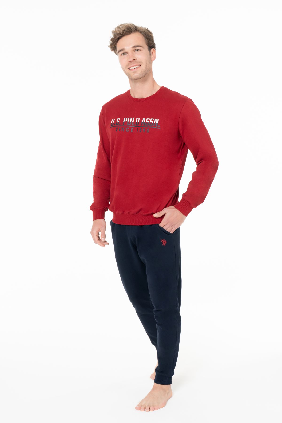 Eşofman TakımlarıU.s Polo Assn. 18928 Erkek Uzun Kollu Bisiklet Yaka Paçası Bantlı Rahat Ev Giyim-Bordo | Pijamapazari.comU.s Polo Assn. 18928 Erkek Uzun Kollu Bisiklet Yaka Paçası Bantlı Rahat Ev Giyim-Bordo