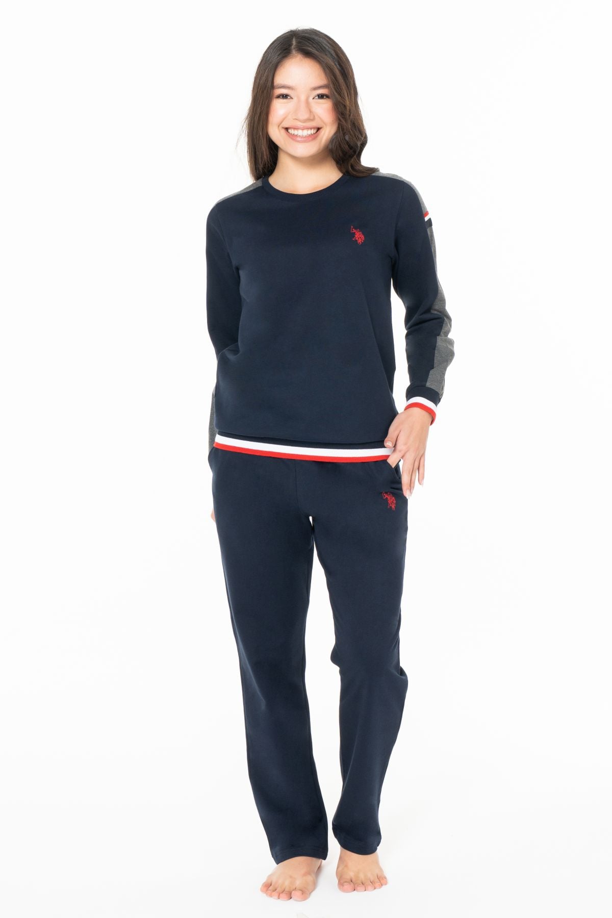 Eşofman TakımlarıU.s Polo Assn. 20116B Kadın Büyük Beden Uzun Kollu Bisiklet Yaka Rahat Ev Giyim-Lacivert | Pijamapazari.comU.s Polo Assn. 20116B Kadın Büyük Beden Uzun Kollu Bisiklet Yaka Rahat Ev Giyim-Lacivert