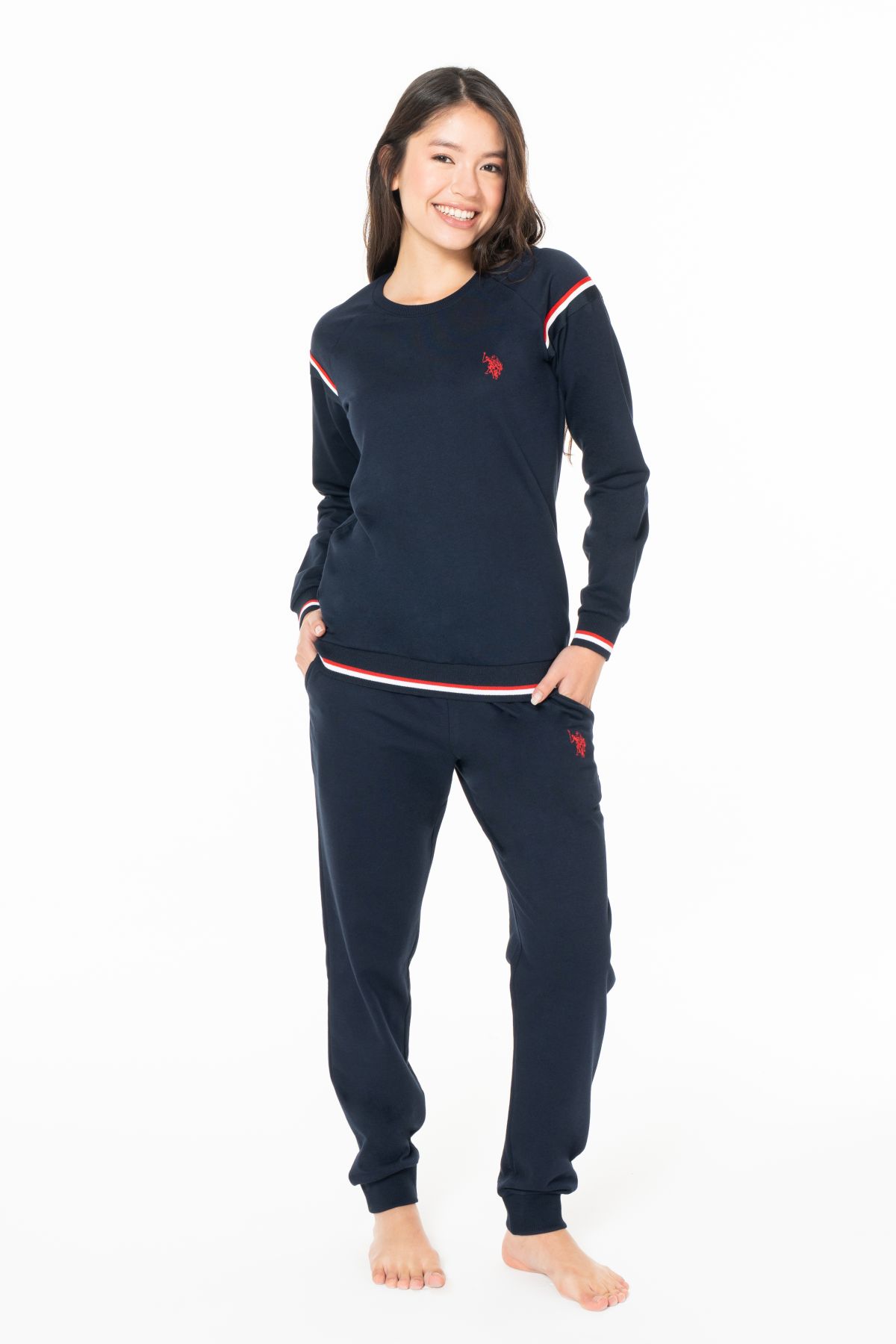 Eşofman TakımlarıU.s Polo Assn. 20118 Kadın Uzun Kollu Bisiklet Yaka Paçası Bantlı Rahat Ev Giyim-Lacivert | Pijamapazari.comU.s Polo Assn. 20118 Kadın Uzun Kollu Bisiklet Yaka Paçası Bantlı Rahat Ev Giyim-Lacivert