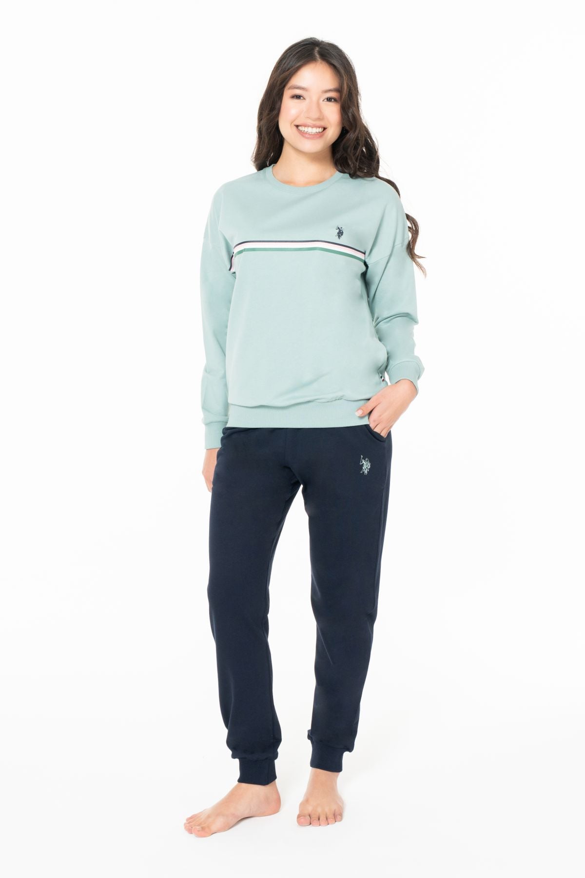 Eşofman TakımlarıU.s Polo Assn. 20121 Kadın Uzun Kollu Bisiklet Yaka Paçası Bantlı Rahat Ev Giyim-Mint | Pijamapazari.comU.s Polo Assn. 20121 Kadın Uzun Kollu Bisiklet Yaka Paçası Bantlı Rahat Ev Giyim-Mint