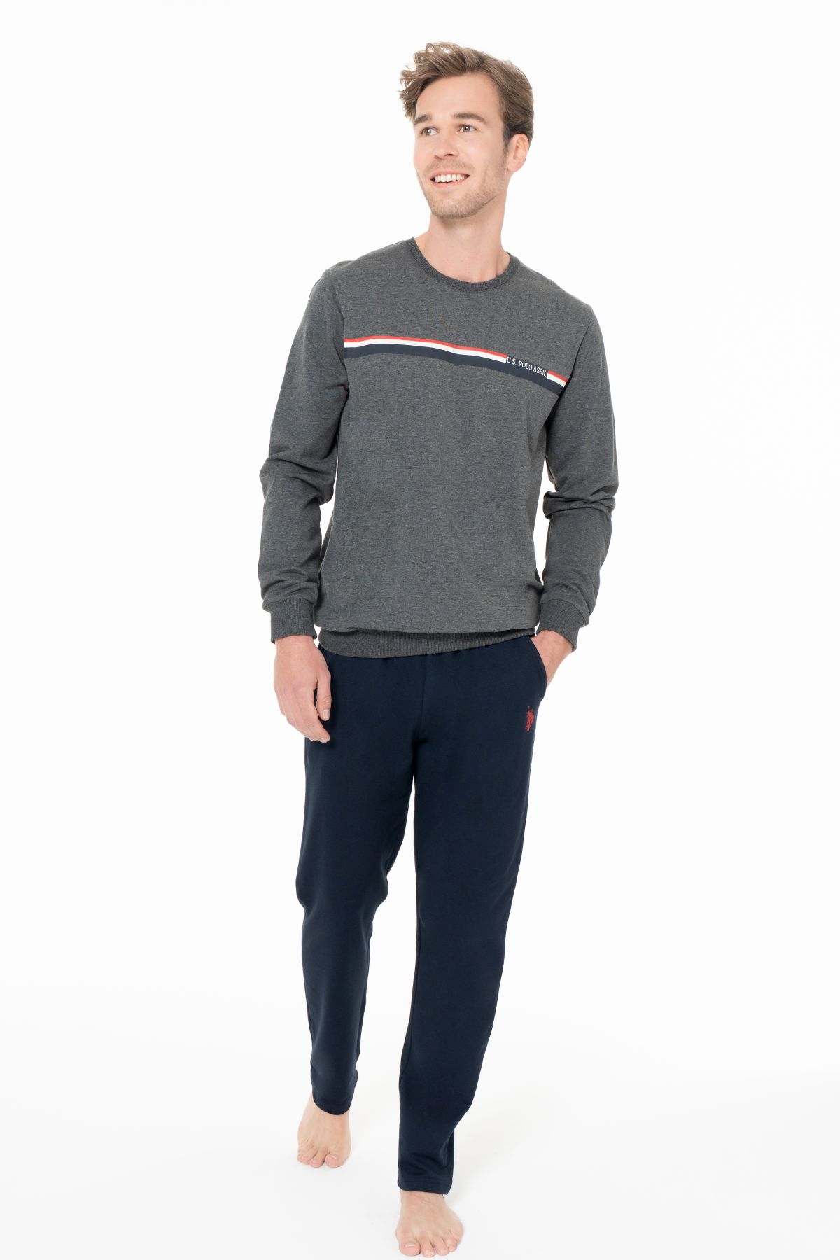 Eşofman TakımlarıU.s Polo Assn. 18925 Erkek Uzun Kollu Bisiklet Yaka Rahat Ev Giyim-Antrasitmelanj | Pijamapazari.comU.s Polo Assn. 18925 Erkek Uzun Kollu Bisiklet Yaka Rahat Ev Giyim-Antrasitmelanj