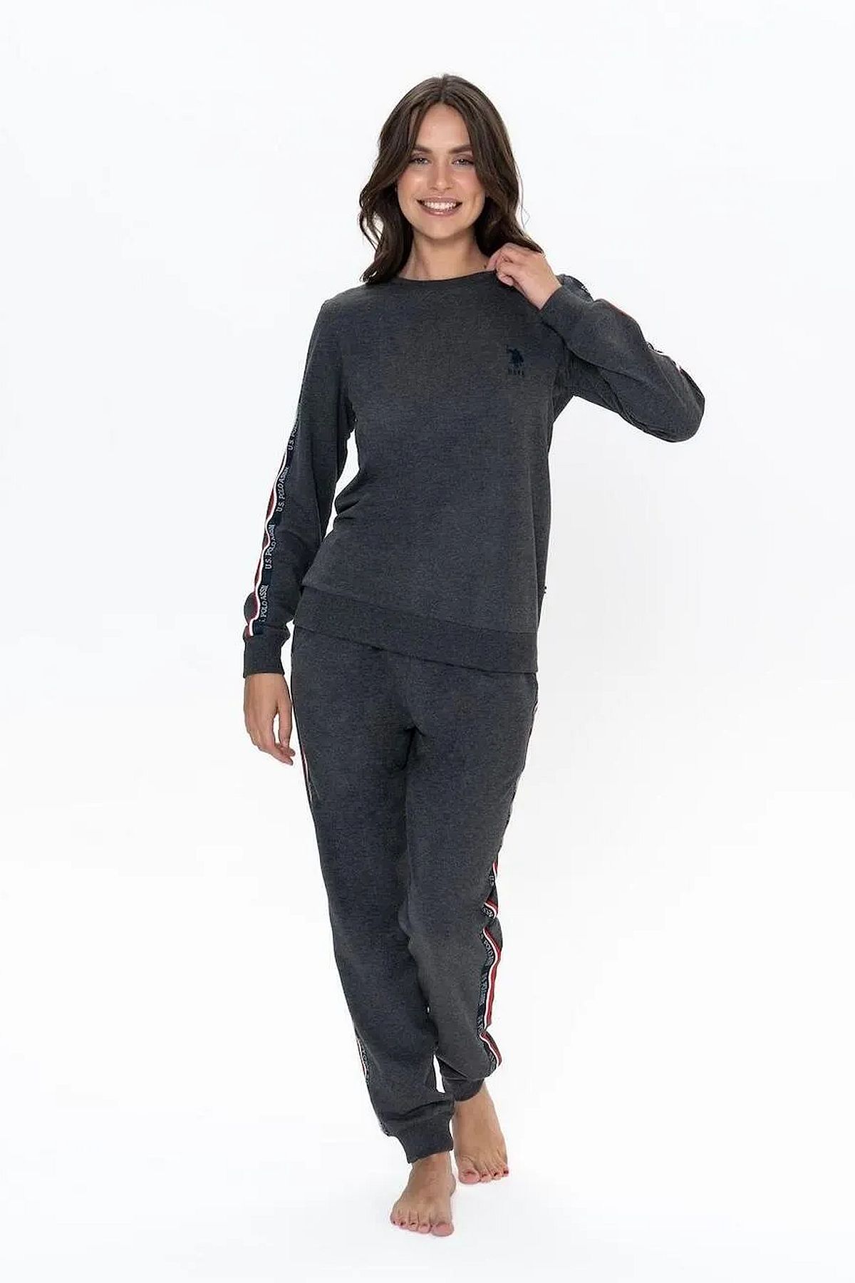 PijamalarU.s Polo Assn. 20113 Kadın Uzun Kollu Bisiklet Yaka Paçası Lastikli Rahat Ev giyim-Antrasitmelanj | Pijamapazari.comU.s Polo Assn. 20113 Kadın Uzun Kollu Bisiklet Yaka Paçası Lastikli Rahat Ev giyim-Antrasitmelanj