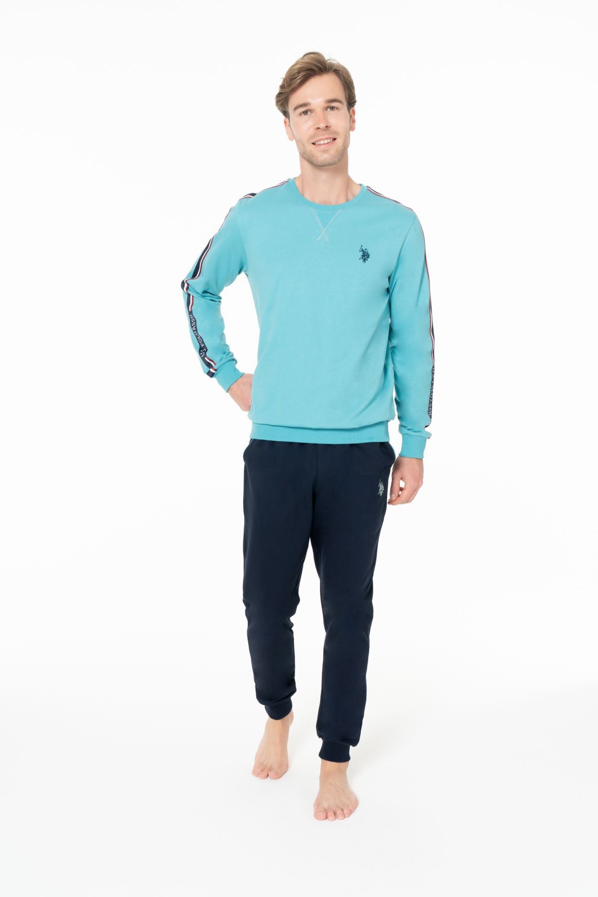 Eşofman TakımlarıU.s Polo Assn. 18942 Erkek Uzun Kollu Bisiklet Yaka Paçası Bantlı Rahat Ev Giyim-Turkuaz | Pijamapazari.comU.s Polo Assn. 18942 Erkek Uzun Kollu Bisiklet Yaka Paçası Bantlı Rahat Ev Giyim-Turkuaz