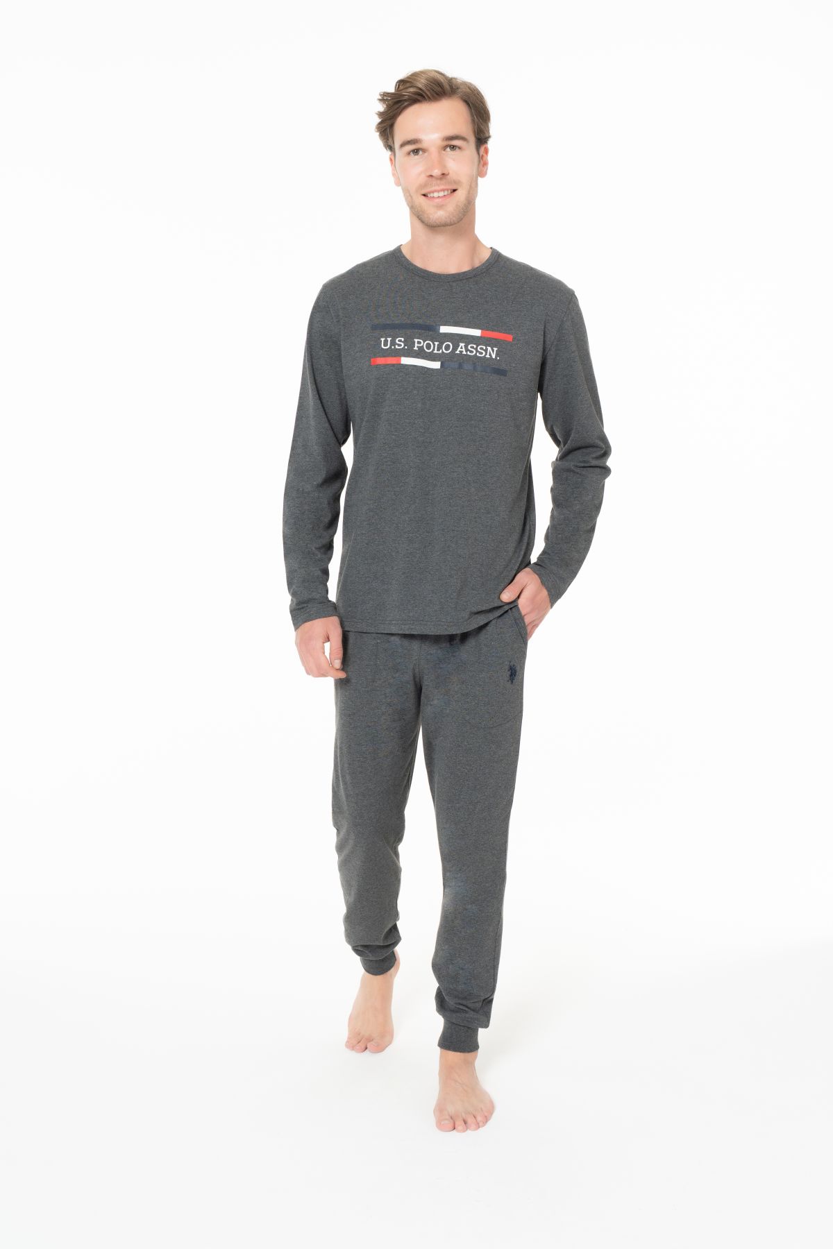 PijamalarU.s Polo Assn. 18951 Erkek Uzun Kollu Bisiklet Yaka Paçası Bantlı Pijama Takımı-Antrasitmelanj | Pijamapazari.comU.s Polo Assn. 18951 Erkek Uzun Kollu Bisiklet Yaka Paçası Bantlı Pijama Takımı-Antrasitmelanj