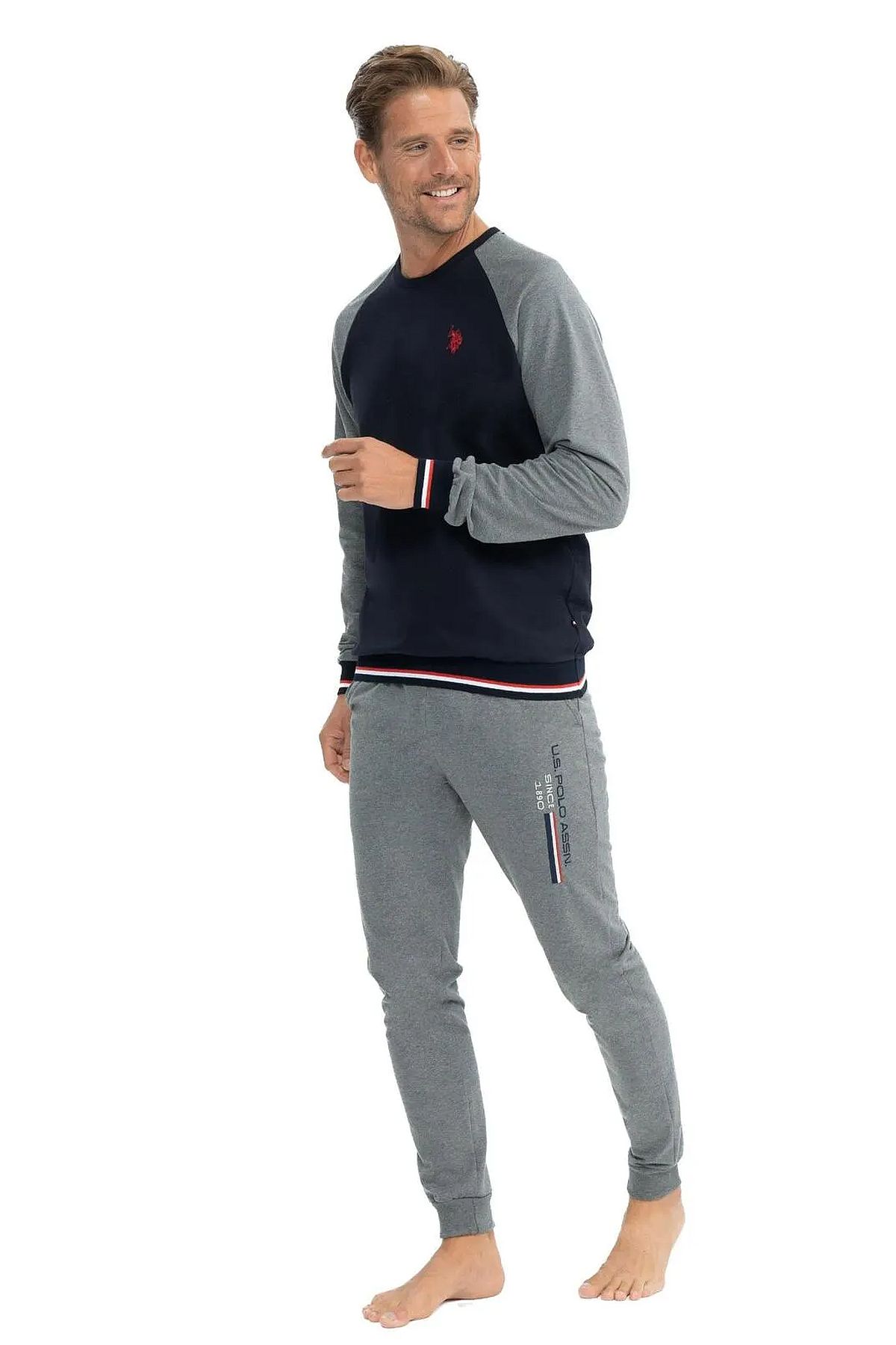 Eşofman TakımlarU.s Polo Assn. 18812 Erkek Uzun Kollu Yuvarlak Yaka Paçası Lastikli Rahat Ev Giyim-Antrasitmelanj | Pijamapazari.comU.s Polo Assn. 18812 Erkek Uzun Kollu Yuvarlak Yaka Paçası Lastikli Rahat Ev Giyim-Antrasitmelanj