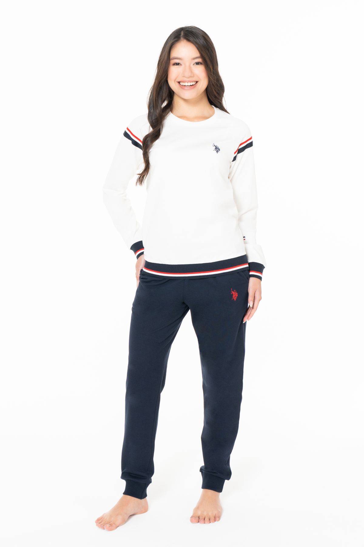 Eşofman TakımlarıU.s Polo Assn. 20118 Kadın Uzun Kollu Bisiklet Yaka Paçası Bantlı Rahat Ev Giyim-Ekru | Pijamapazari.comU.s Polo Assn. 20118 Kadın Uzun Kollu Bisiklet Yaka Paçası Bantlı Rahat Ev Giyim-Ekru