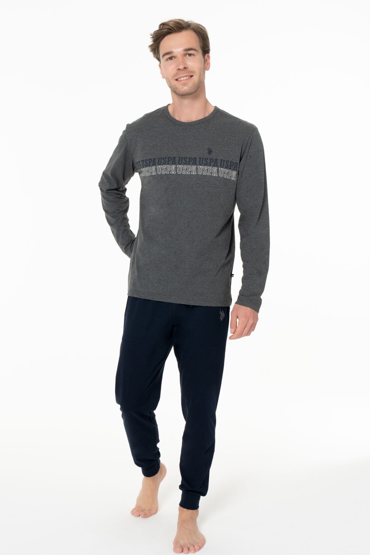 PijamalarU.s Polo Assn. 18953 Erkek Uzun Kollu Bisiklet Yaka Paçası Bantlı Pijama Takımı-Antrasitmelanj | Pijamapazari.comU.s Polo Assn. 18953 Erkek Uzun Kollu Bisiklet Yaka Paçası Bantlı Pijama Takımı-Antrasitmelanj