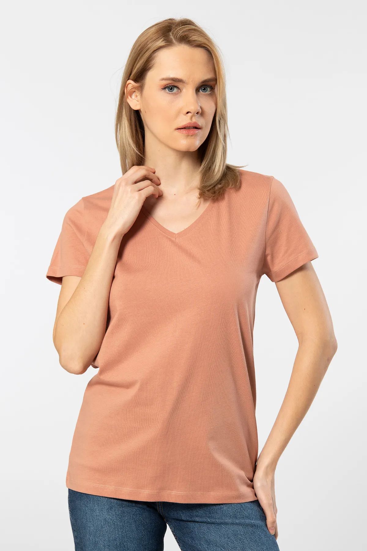 T-ShirtWTSHIRT VENİCE Kadın Kısa Kollu V Yaka Basic T-shirt-Somon | Pijamapazari.comWTSHIRT VENİCE Kadın Kısa Kollu V Yaka Basic T-shirt-Somon
