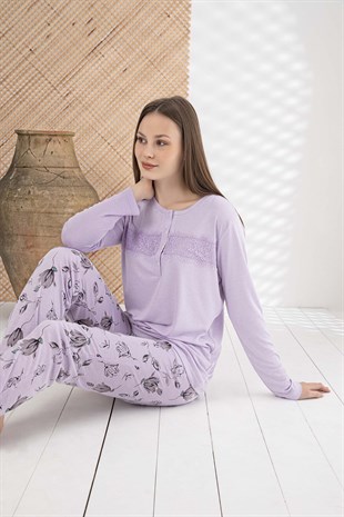 Kadın Pijama Takımı Uzun Kollu 4 Düğmeli Alt Çiçek Desenli