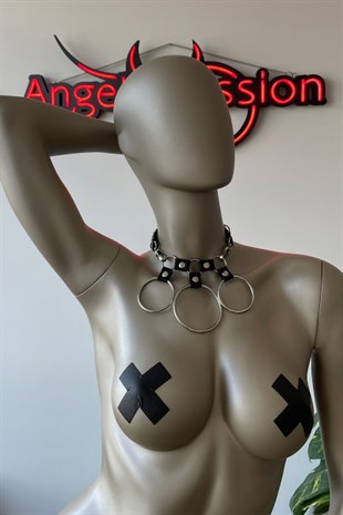 Lastik ve Halka Detaylı Seksi Choker
