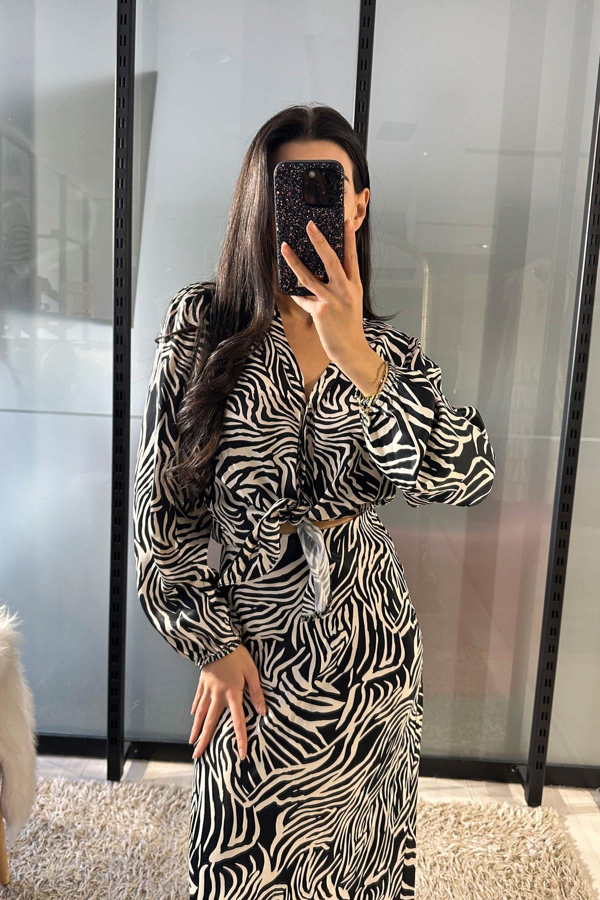 Ön Bağlamalı Zebra Desen Saten Gömlek-Siyah/Ekru SİYAH-EKRU
