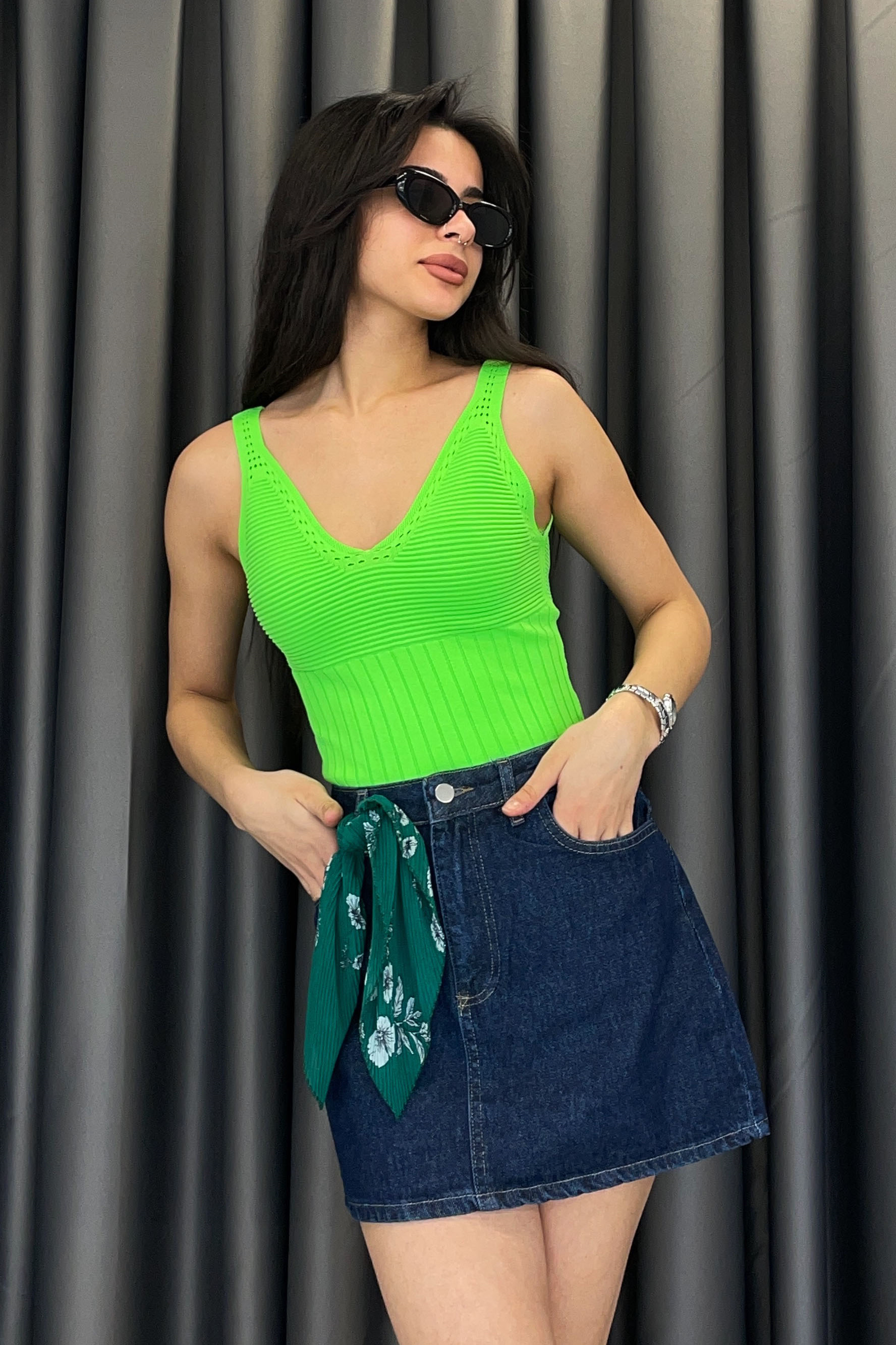 Fitiili V Yaka Atlet - Neon Yeşil NEON YEŞİL