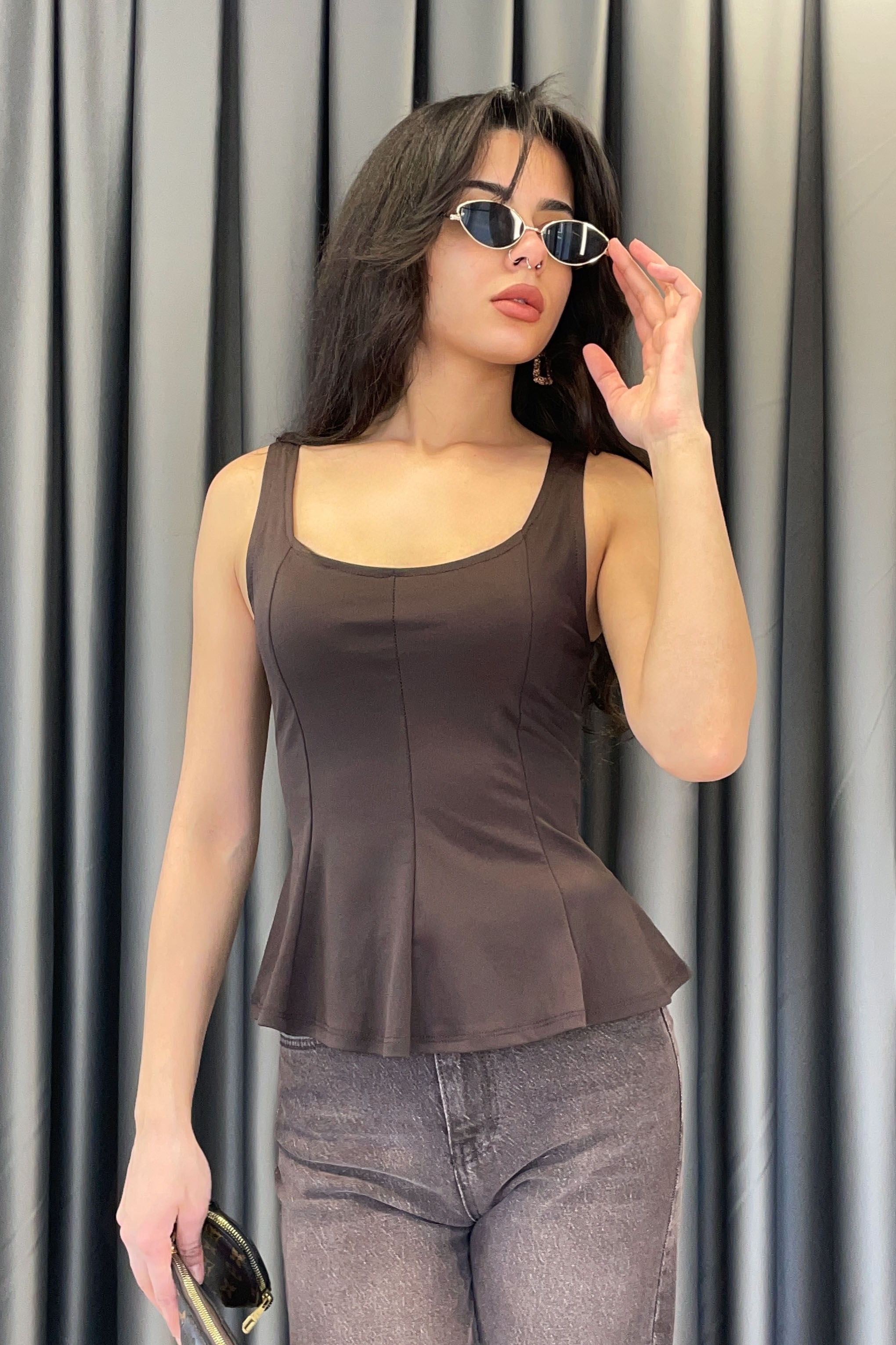 Kechi Dalgıç Kumaş Volanlı Askılı Bluz - Kahve KAHVE