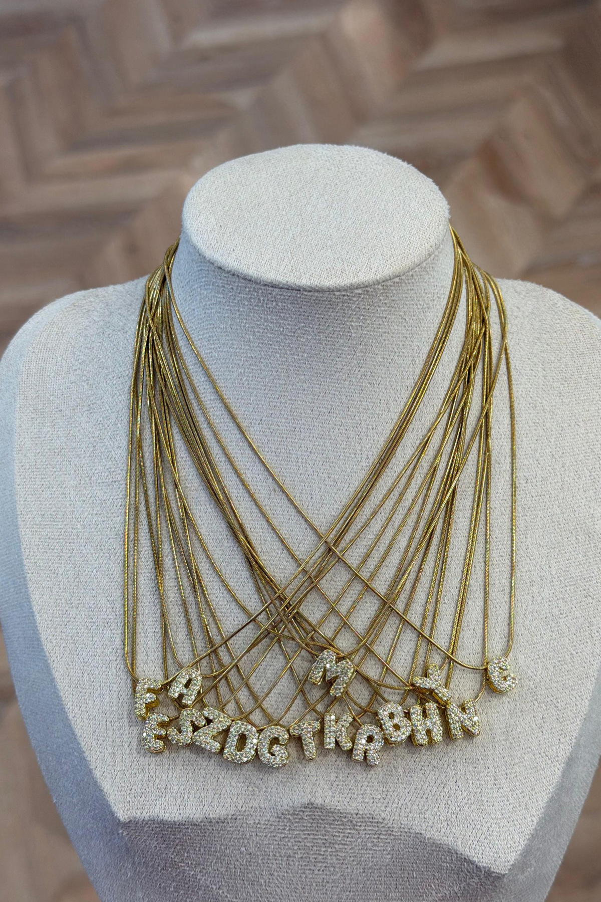 Çelik Zirkon Taşlı Harf Kolye