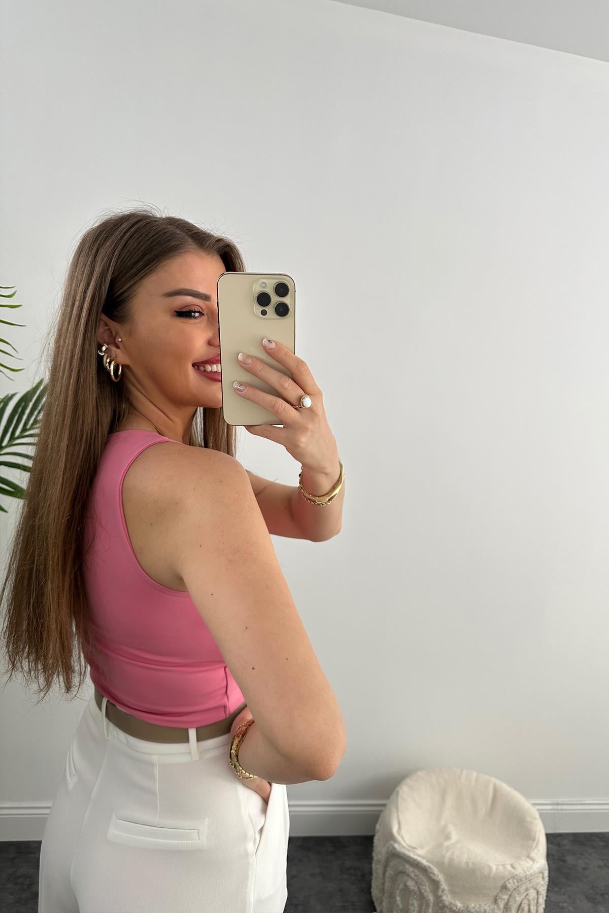 Double Kumaş Likralı Halter Yaka Crop Bluz Pembe