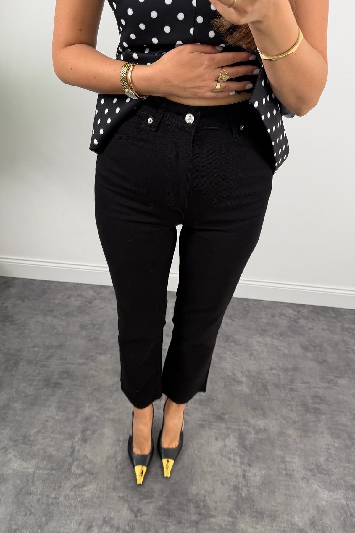 Double Kumaş Puantiyeli Kare Yak Peplum Bluz Siyah