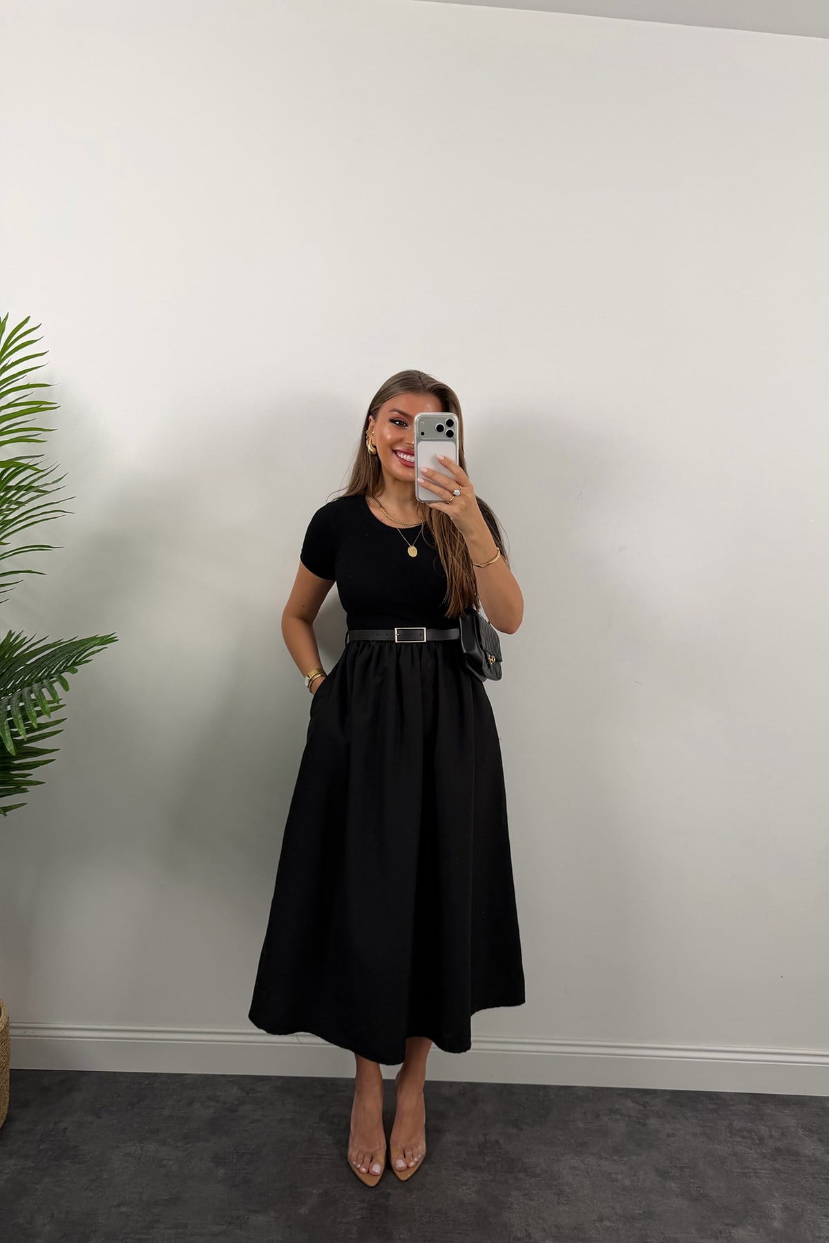 Likralı Kemerli Midi Boy Basic Kloş Elbise Siyah
