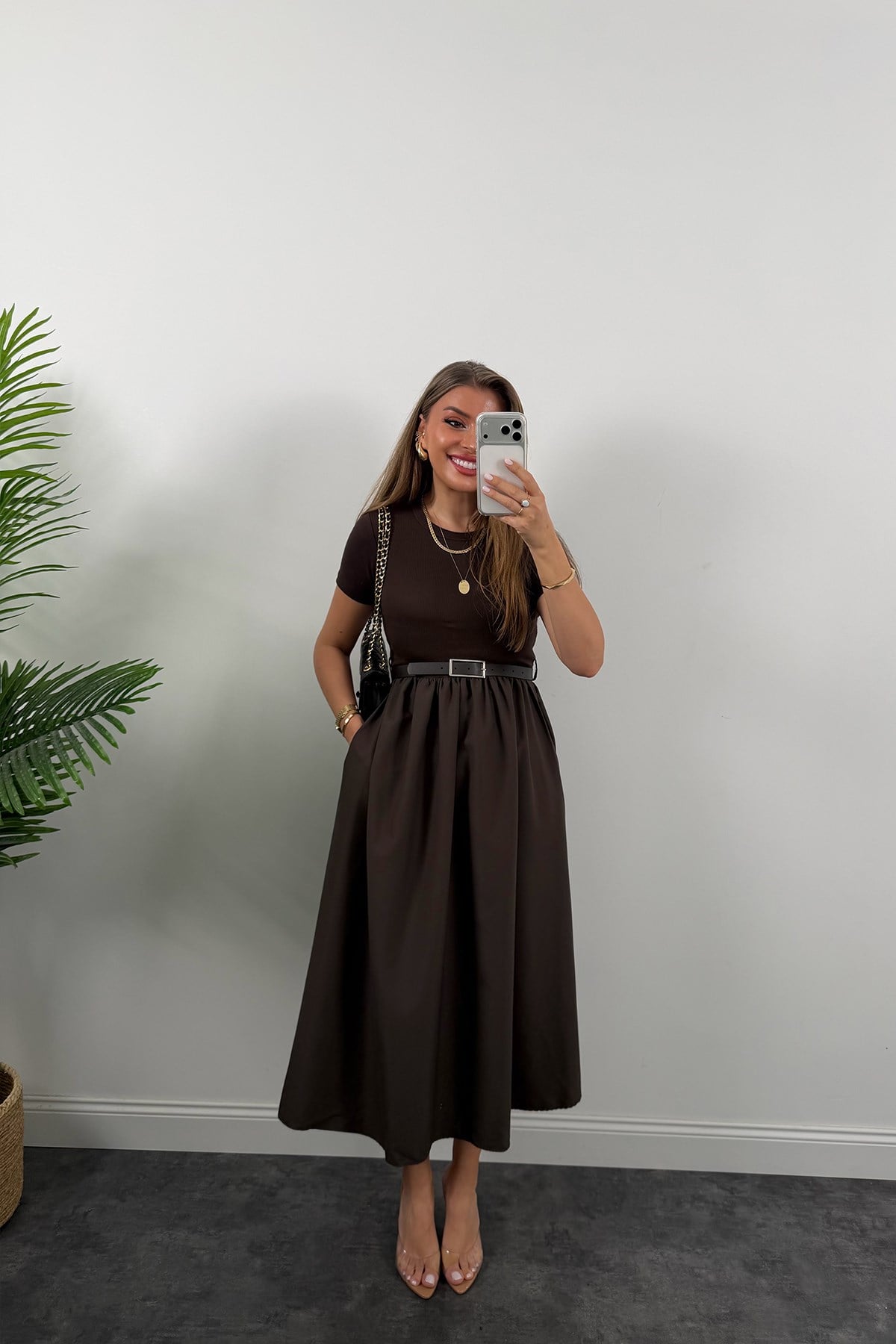 Likralı Kemerli Midi Boy Basic Kloş Elbise Acı Kahve