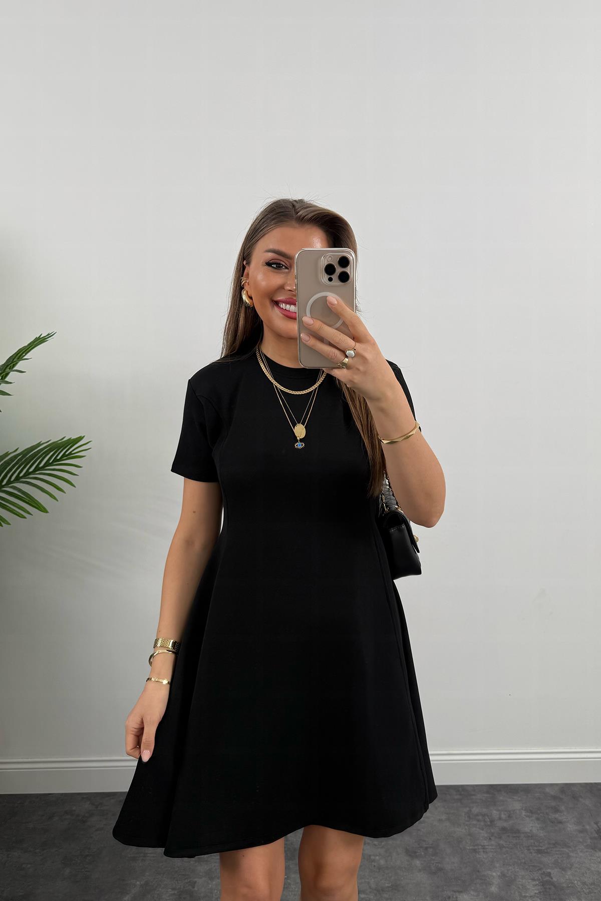 Likralı Krep Kumaş Kısa Kol Basic Salaş Elbise