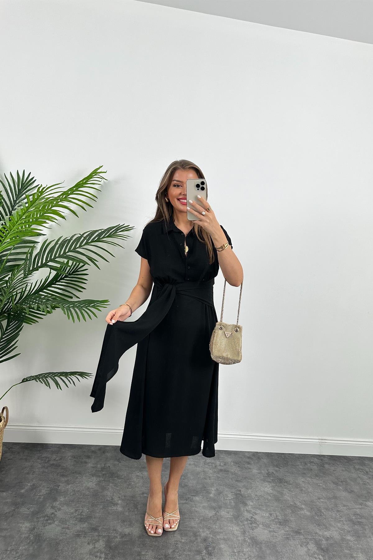 Marka Model Beli Kuşakli Midi Boy Kloş Elbise Siyah