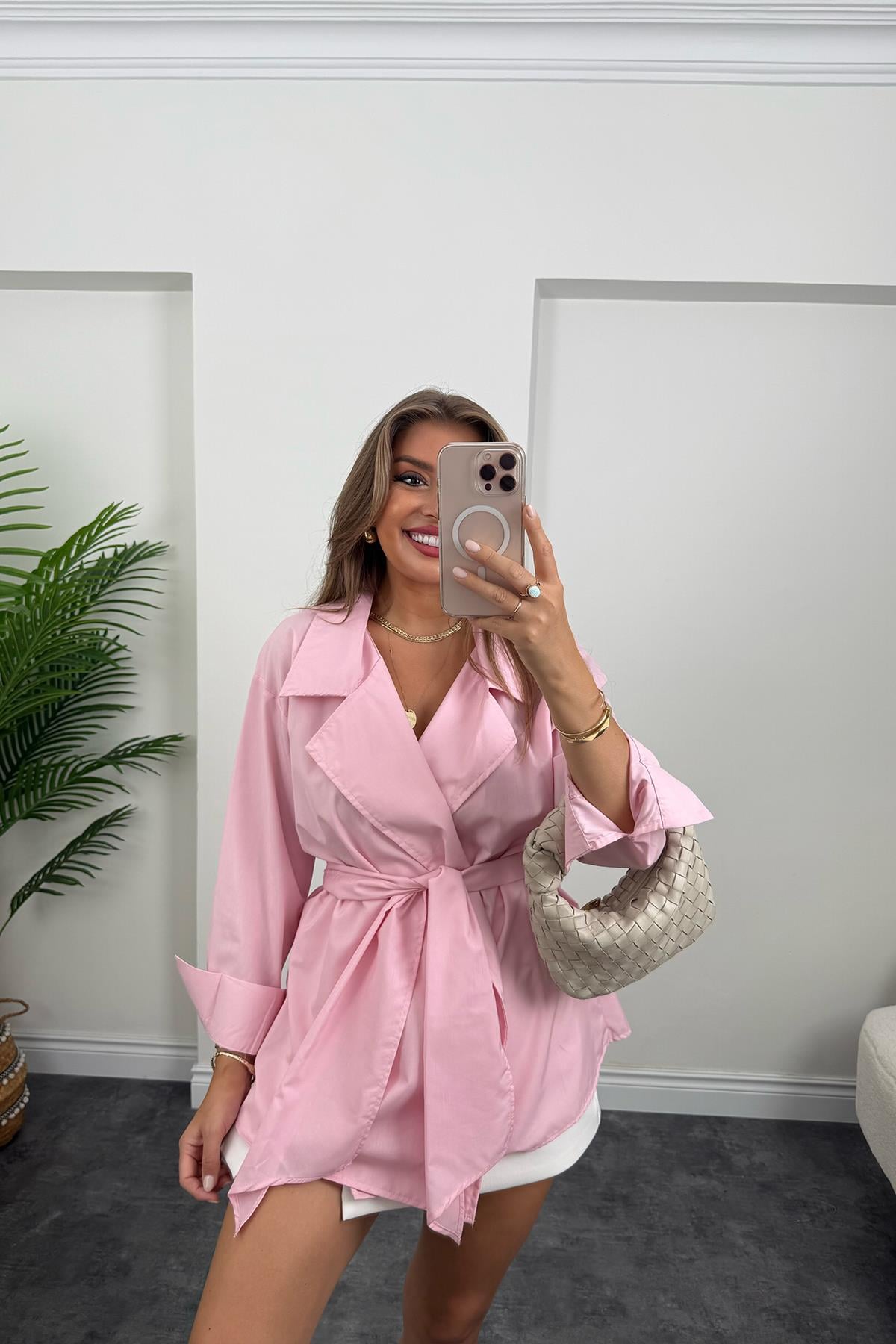 Marka Model Kruvaze Kuşaklı Tasarım Poplin Gömlek Pembe