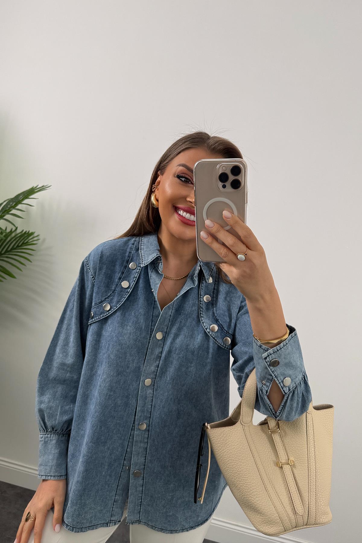 Marka Model Omuzları Düğme Detaylı Tasarım Jean Gömlek