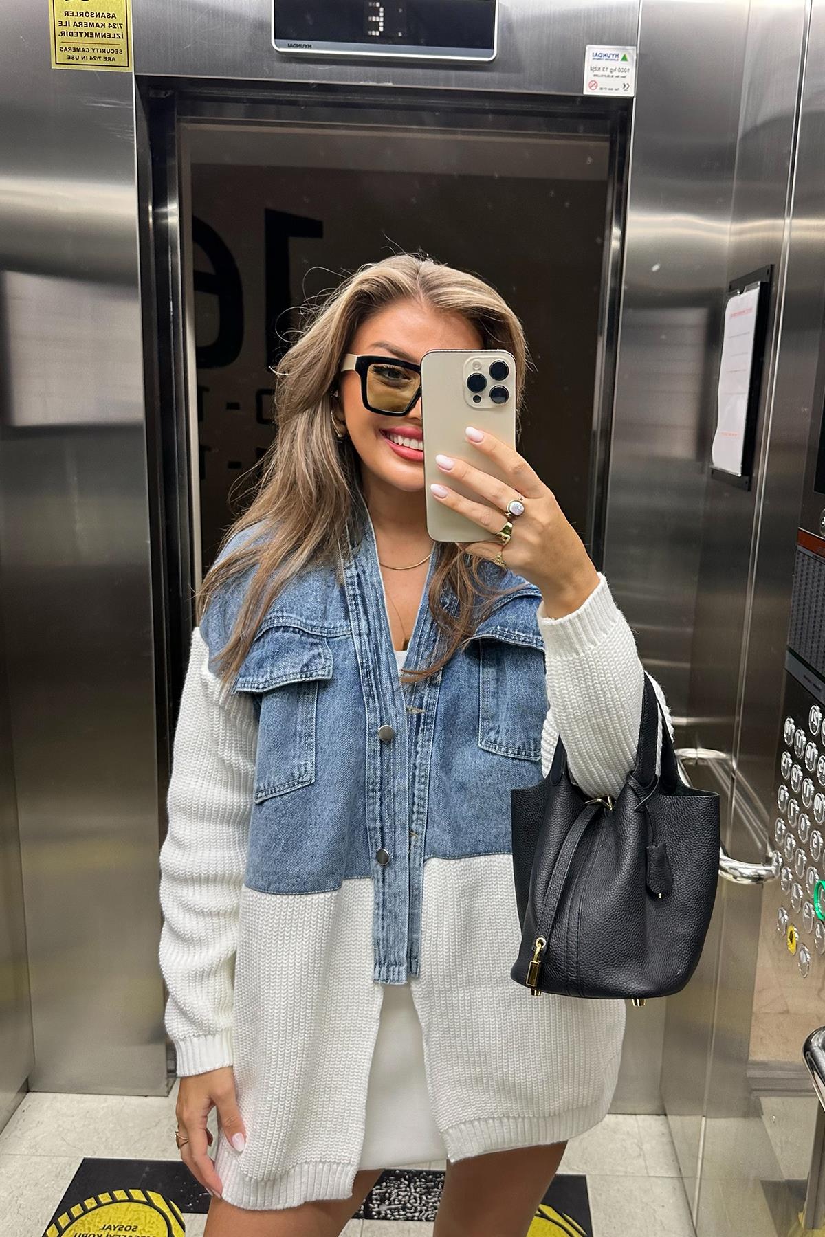 Marka Model  Üstü Mavi Jeanli Triko Mixli Tasarım Ceket Ekru