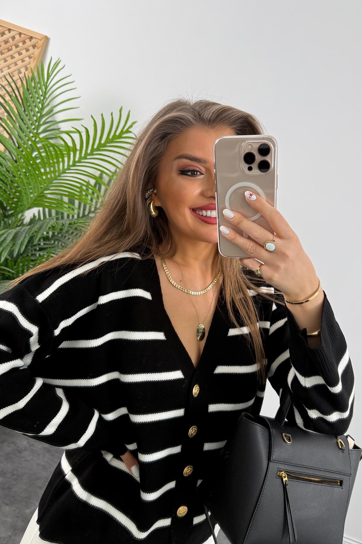 Massi Model Gold Düğme Marin Hırka Siyah