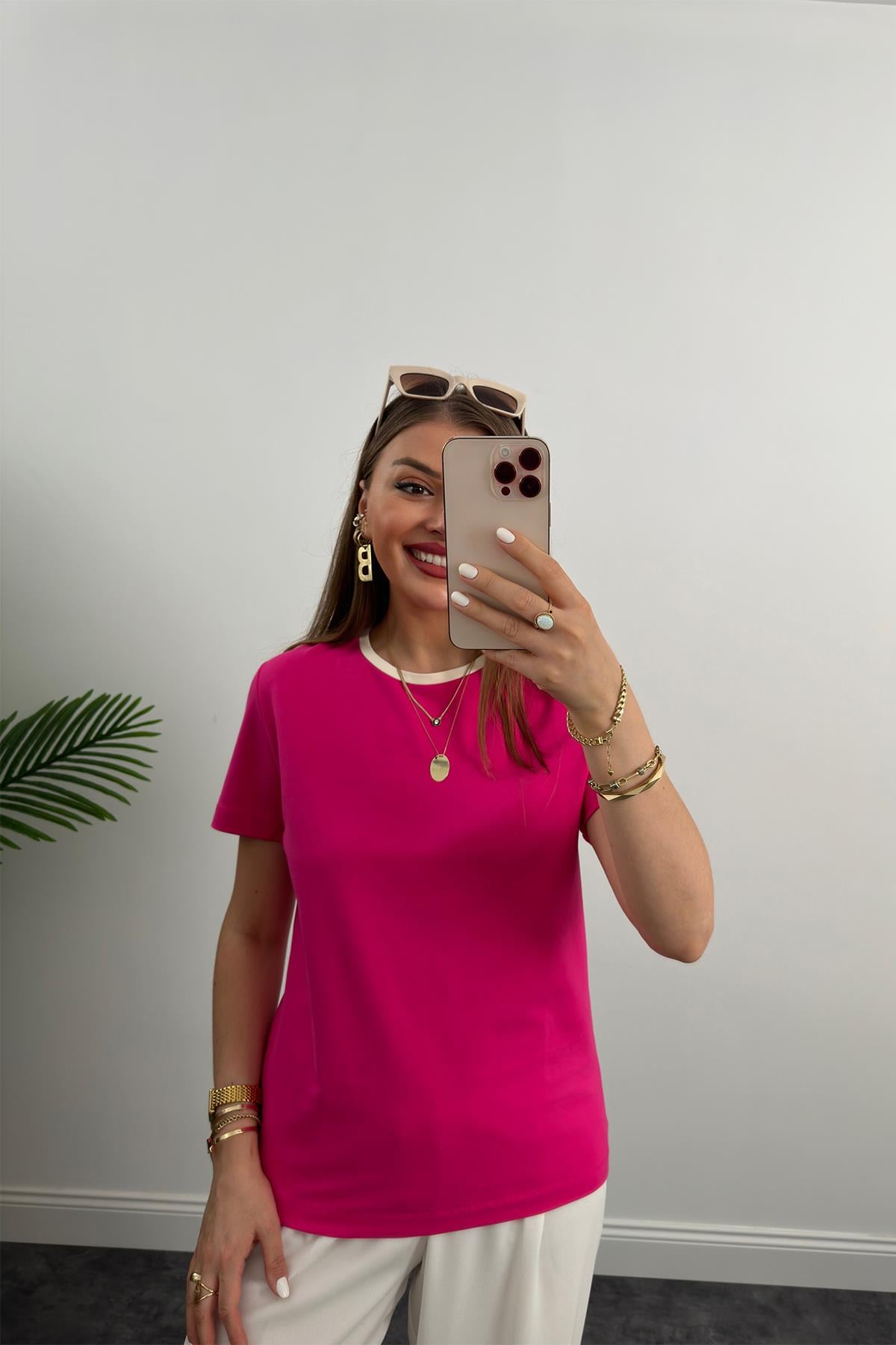 Massi Model Bisiklet Yaka Biyeli Detaylı Basic Tshirt Fuşya