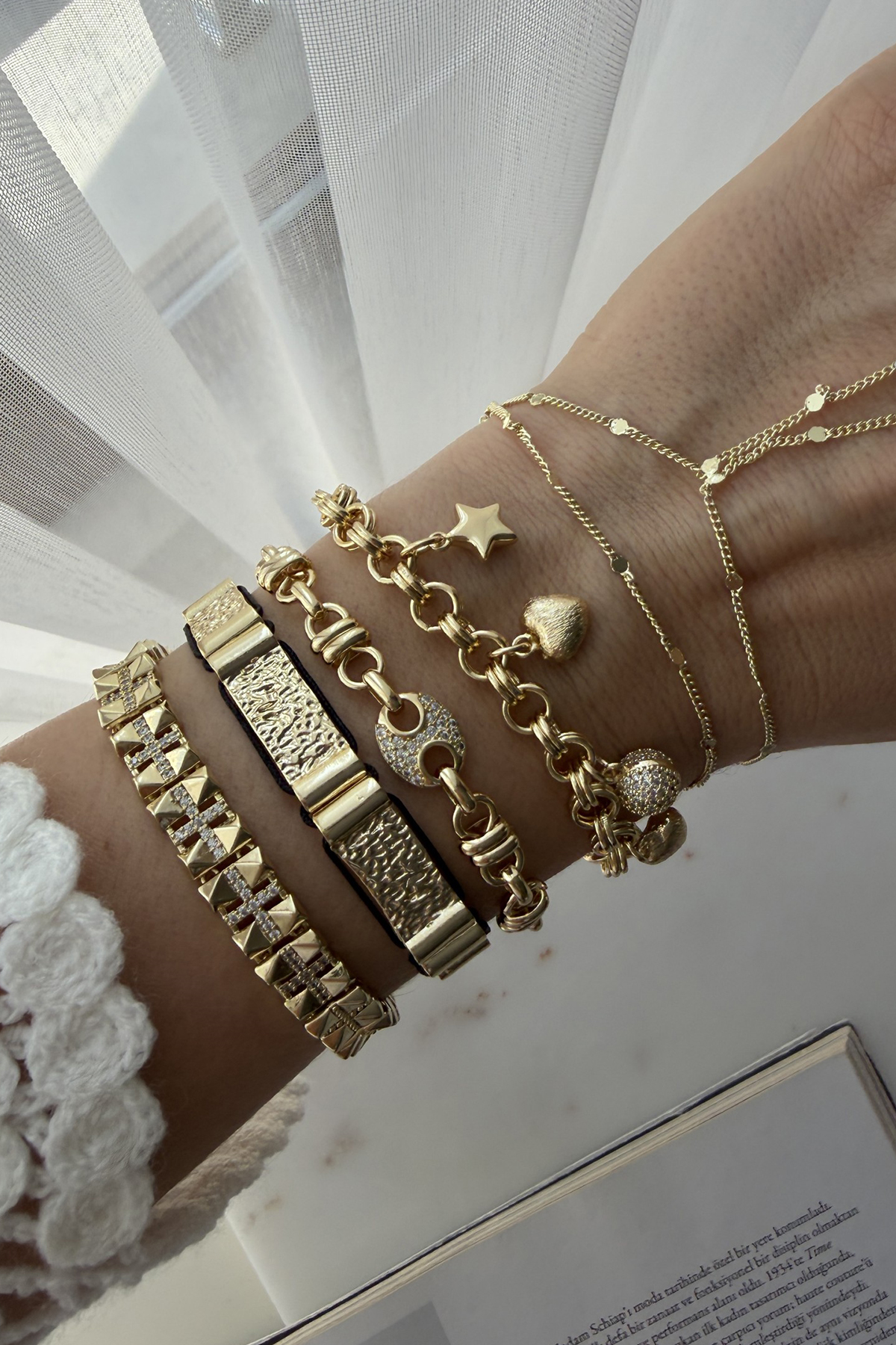 Özel Seri Marka Model Plaka Asansörlü Bileklik