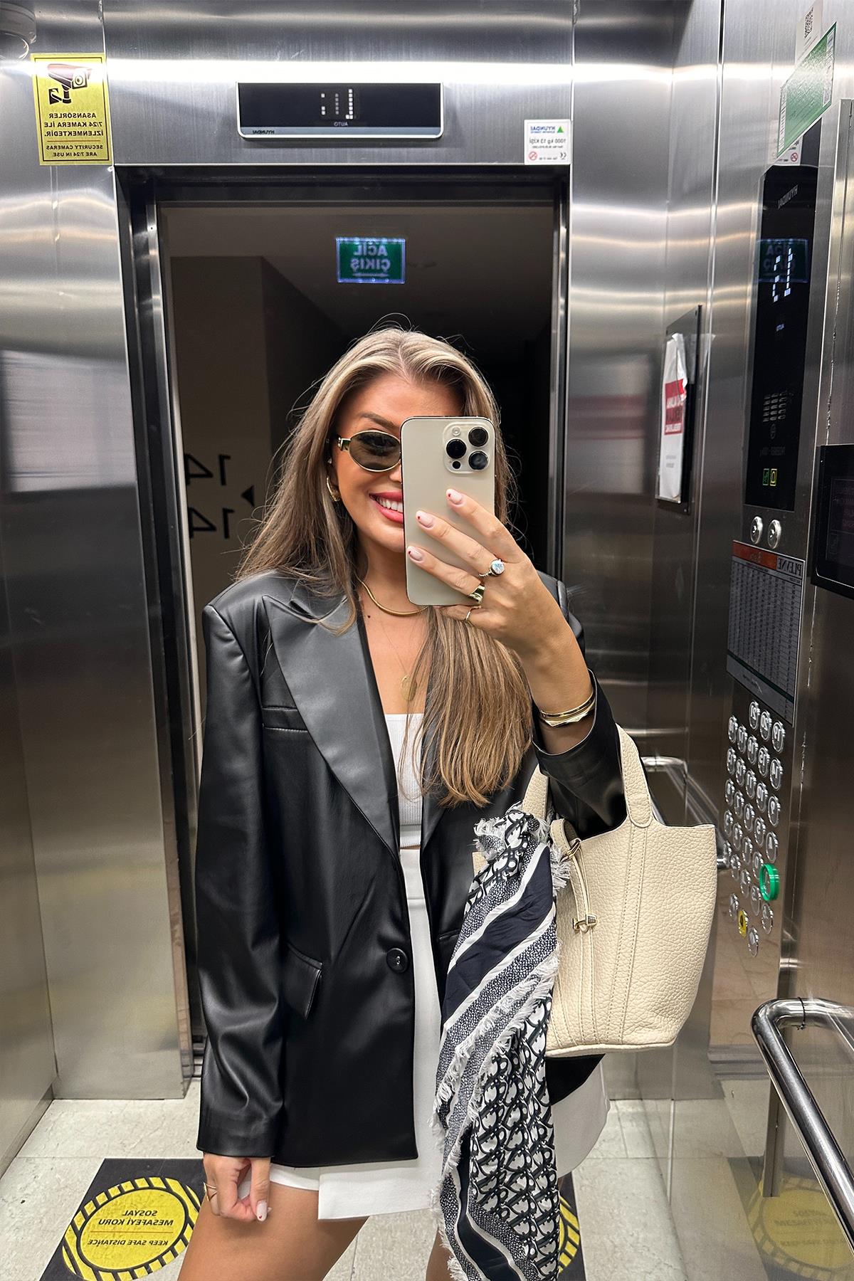 Premium Kalite Yumuşak Kumaş Vegan Deri Blazer Ceket Siyah