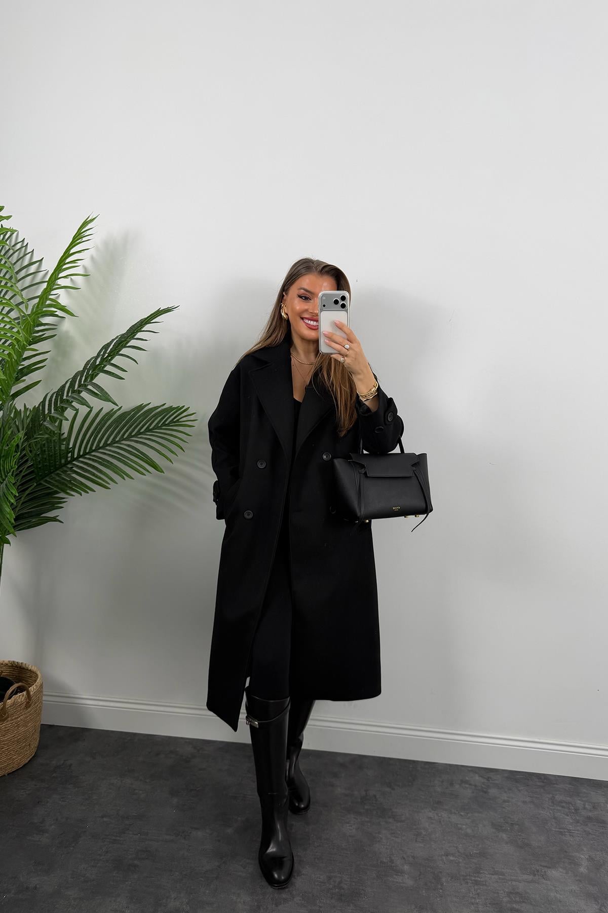 Premium Seri 4 Düğmeli Kol Detay Oversize Maxi Kaşe Kaban Siyah