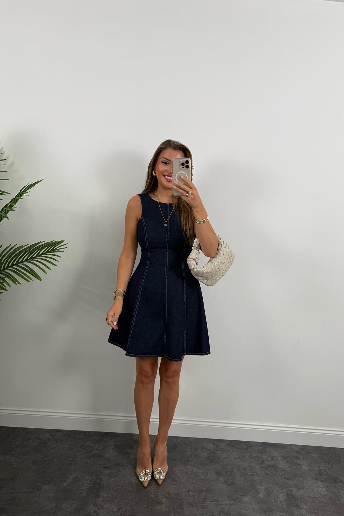 Premium Seri Dikiş Detaylı Kloş Jean Elbise