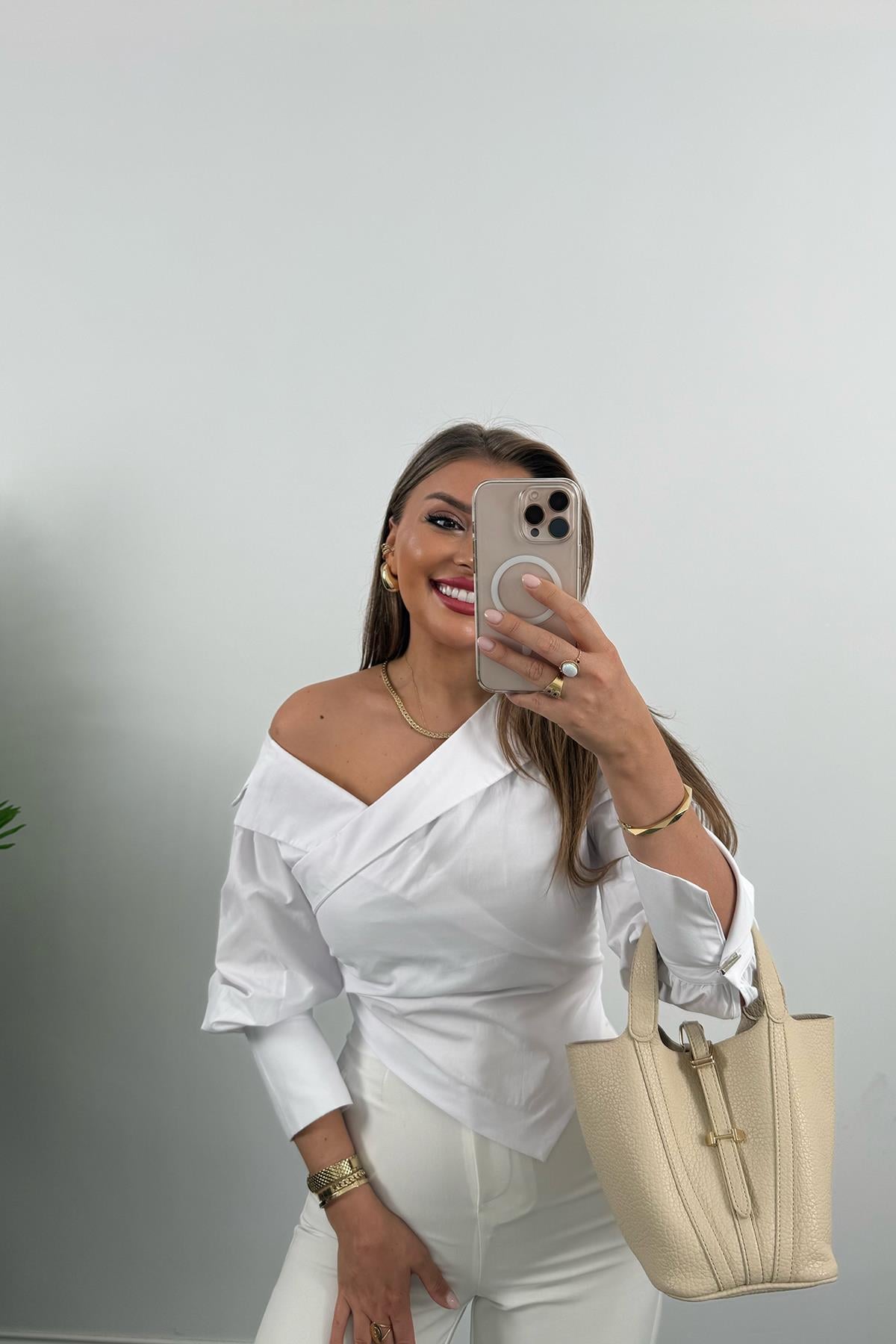 Premium Seri Düşük Omuz Tasarım Poplin Gömlek Beyaz