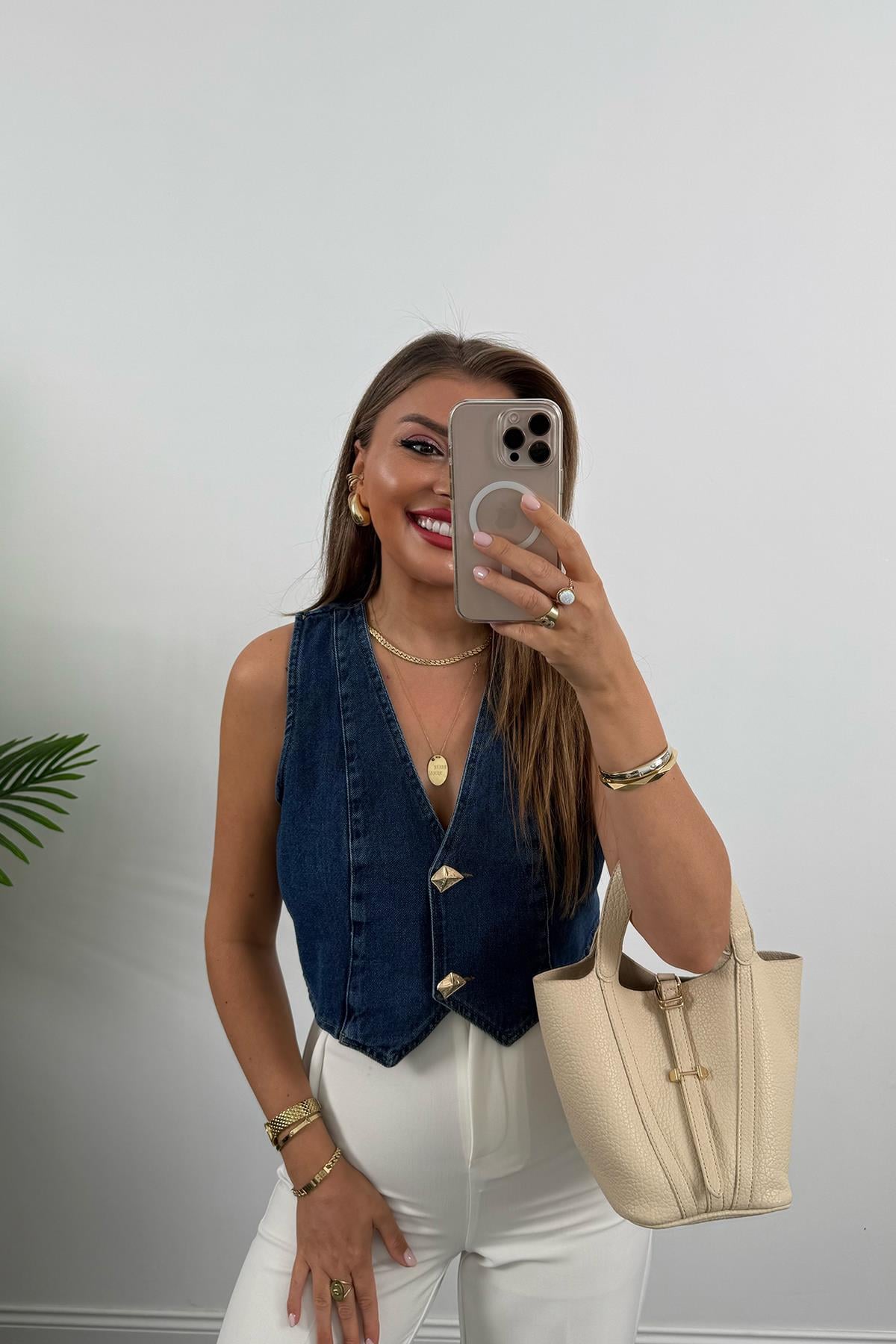 Premium Seri Gold Düğmeli Kısa Jean Yelek