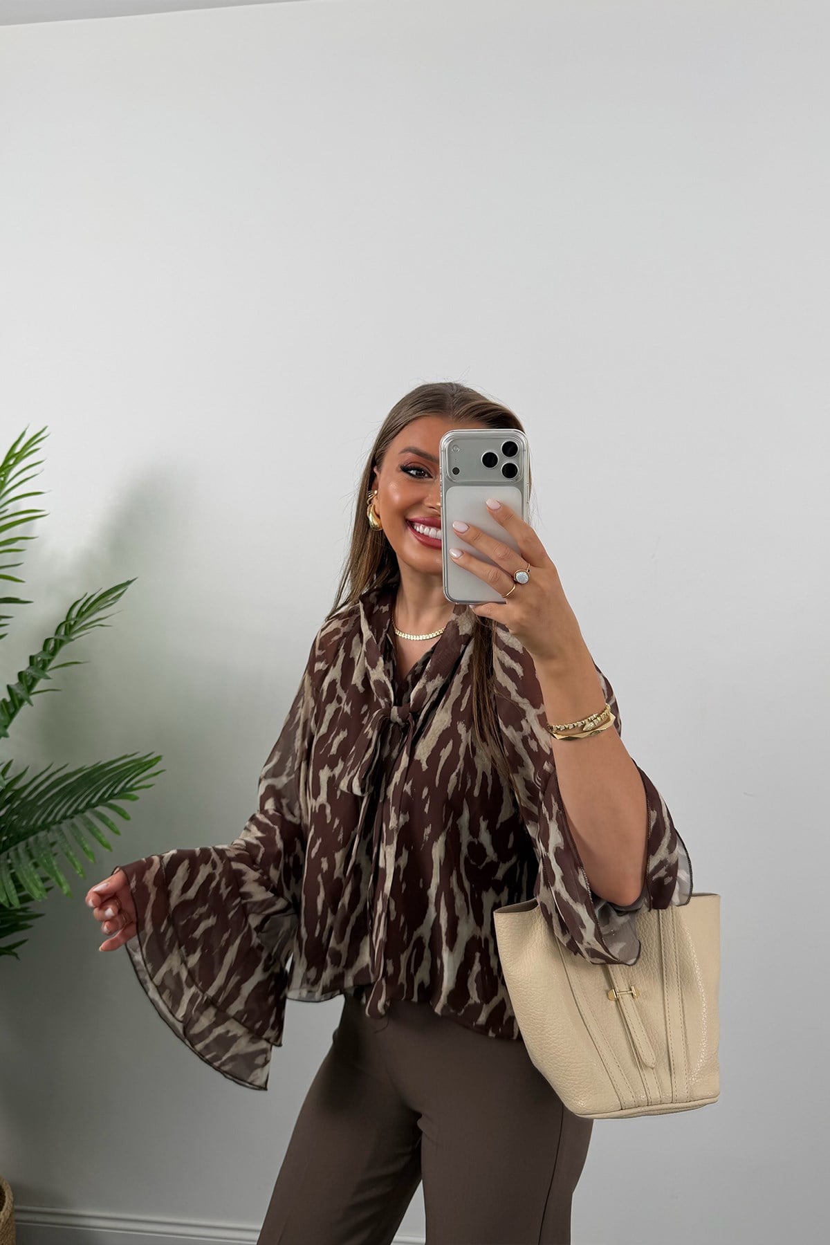 Premium Seri Kolu Valonlu Şifon Bluz Kahve Desenli