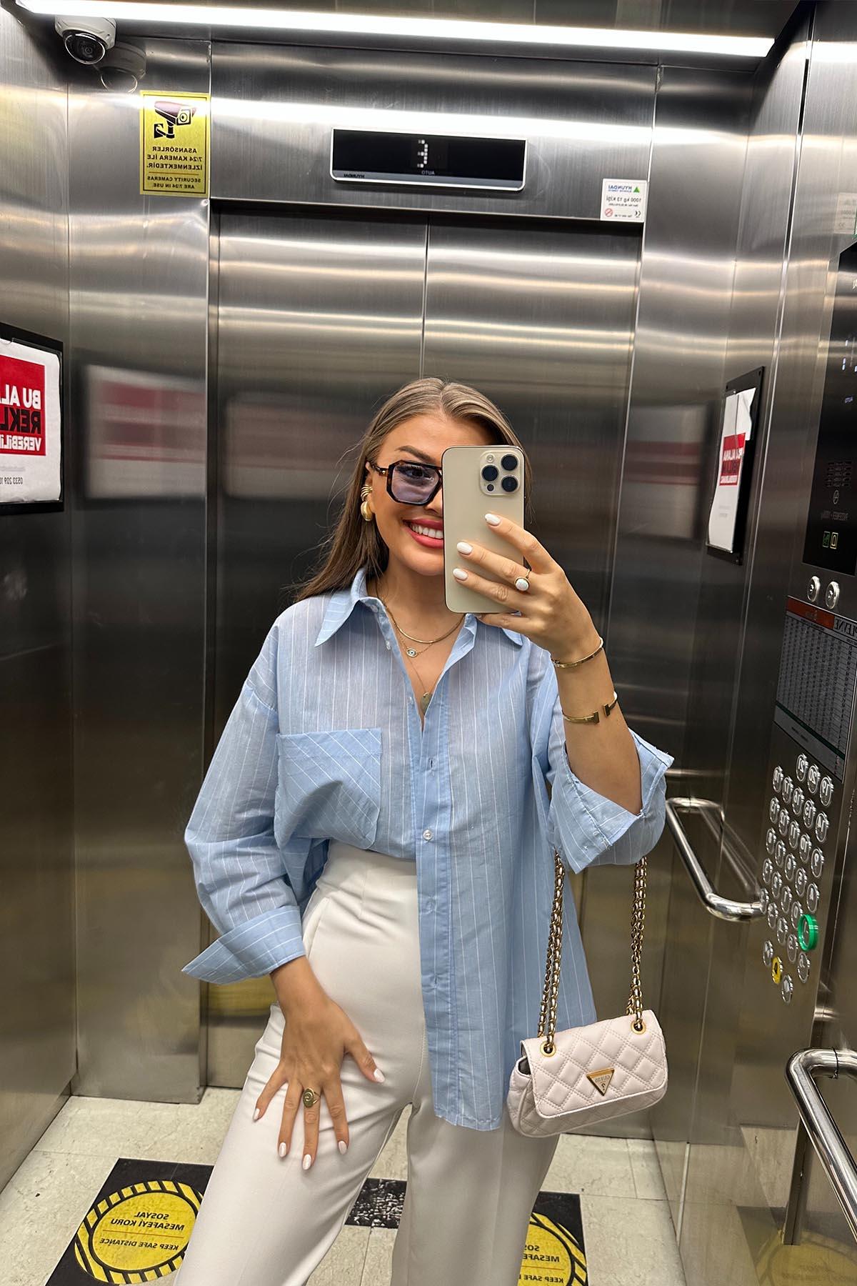 Premium Seri Organik Kumaş Mavi Çizgili Salaş Gömlek