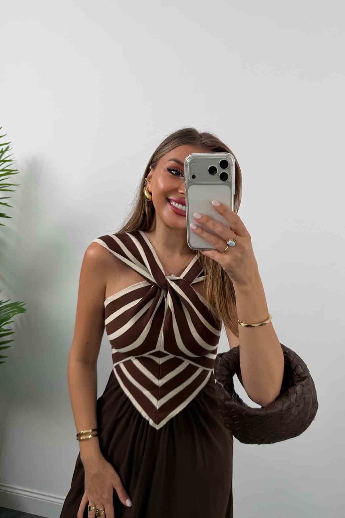 Premium Seri Üstü Çapraz Triko Tasarım Krep Elbise Kahverengi