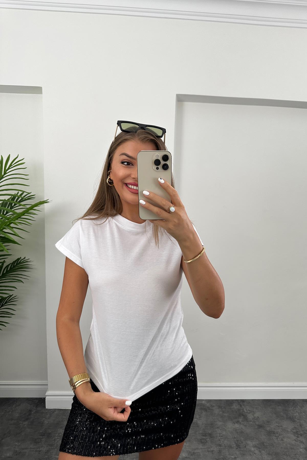 Tam Pamuklu Dik Yaka Basic Tshirt Beyaz 