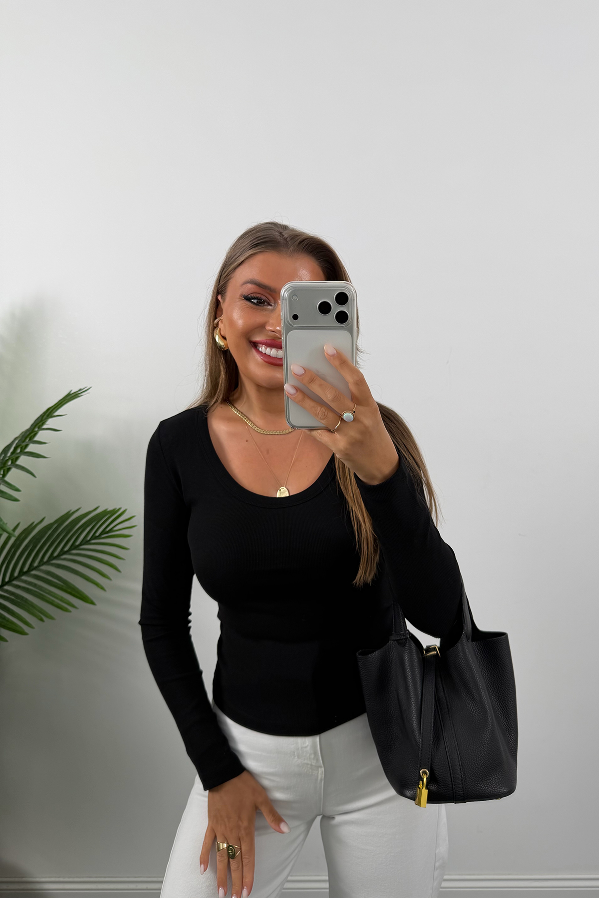 U Yaka %100 Pamuklu Likralı Basic Body Siyah