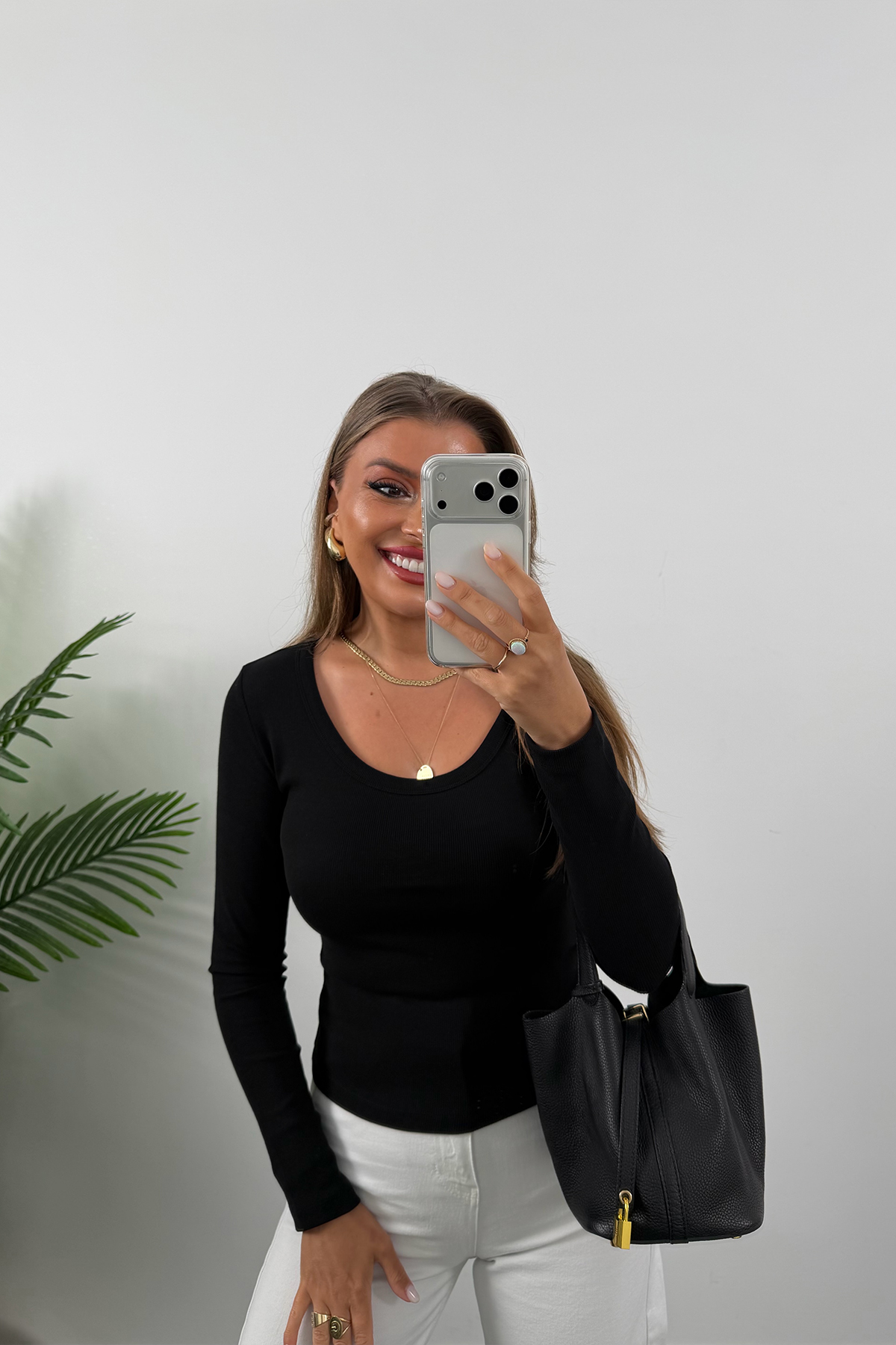 U Yaka %100 Pamuklu Likralı Basic Body Siyah