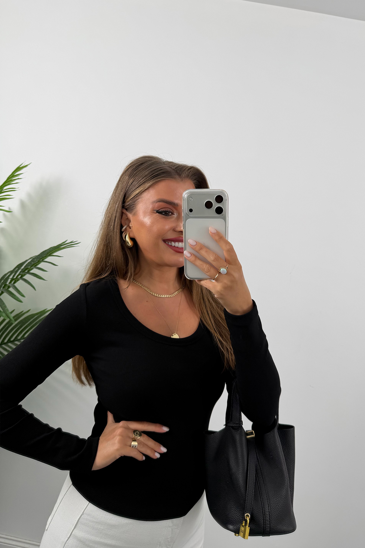 U Yaka %100 Pamuklu Likralı Basic Body Siyah