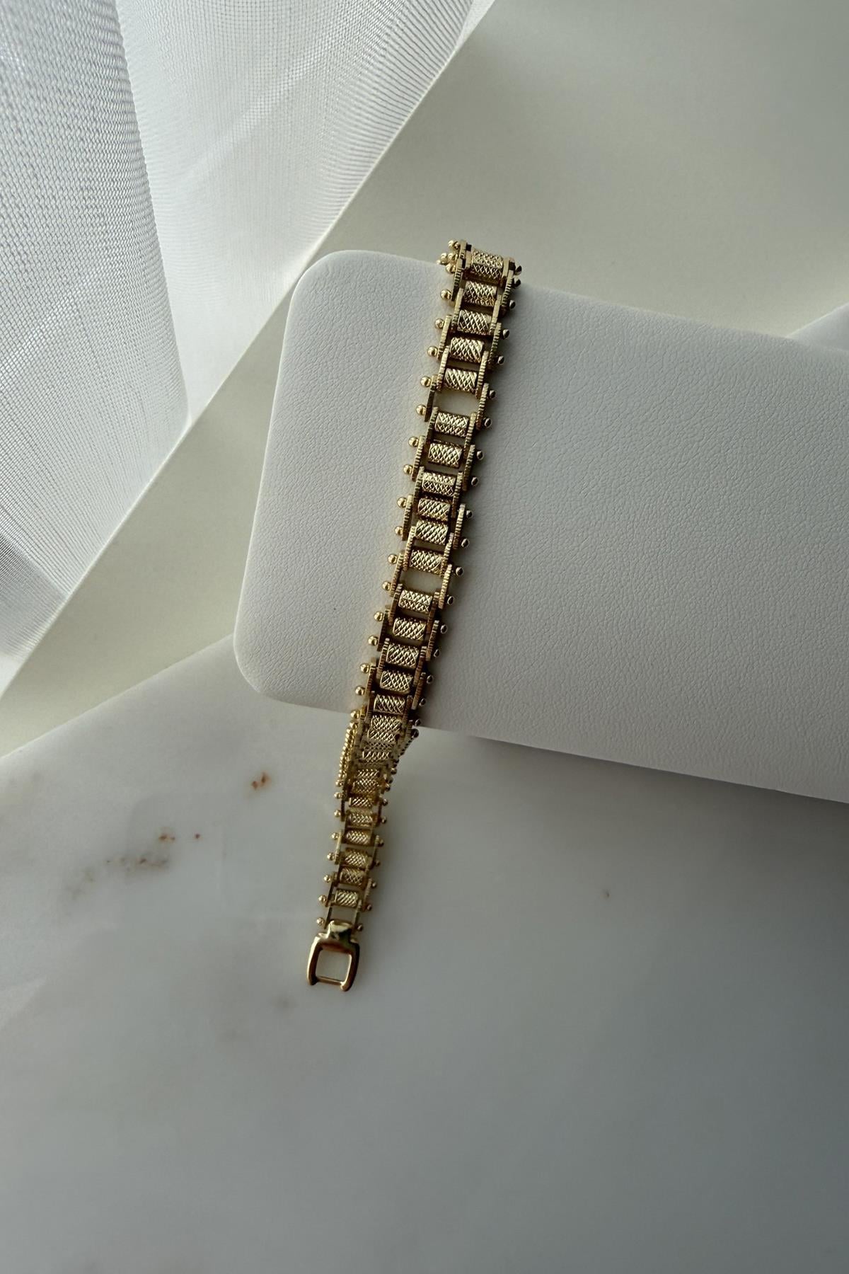 Xupıng Plaka Merdiven Model Bileklik