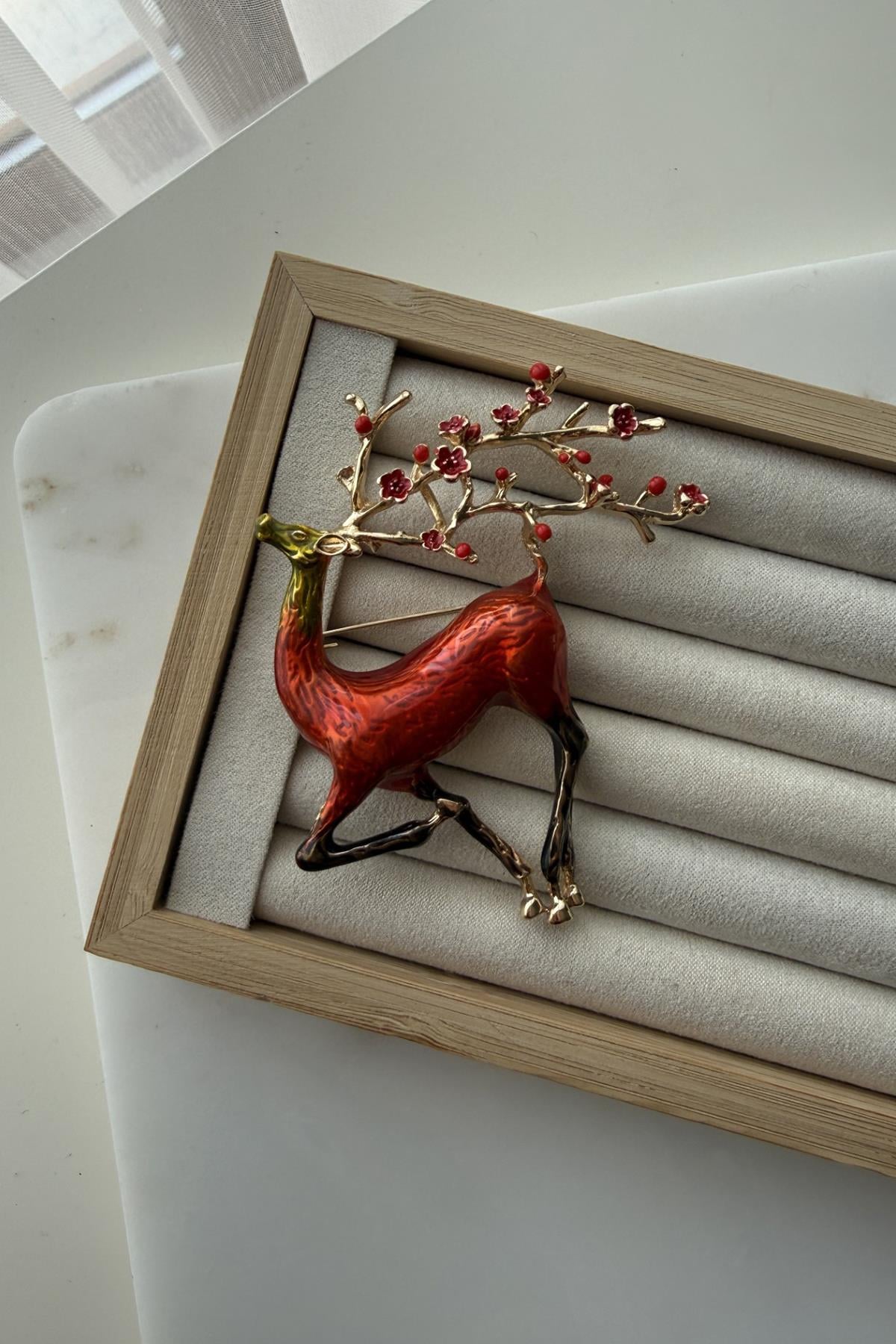 Yeni Yıl Geyik Broş