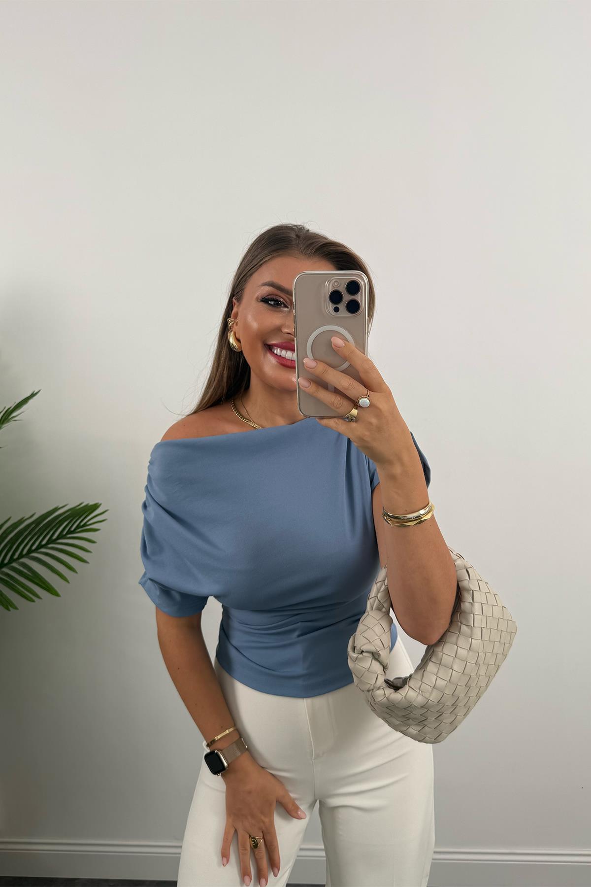 Zra Model Likralı Drapeli Düşük Omu Kısa Kol Bluz Mavi