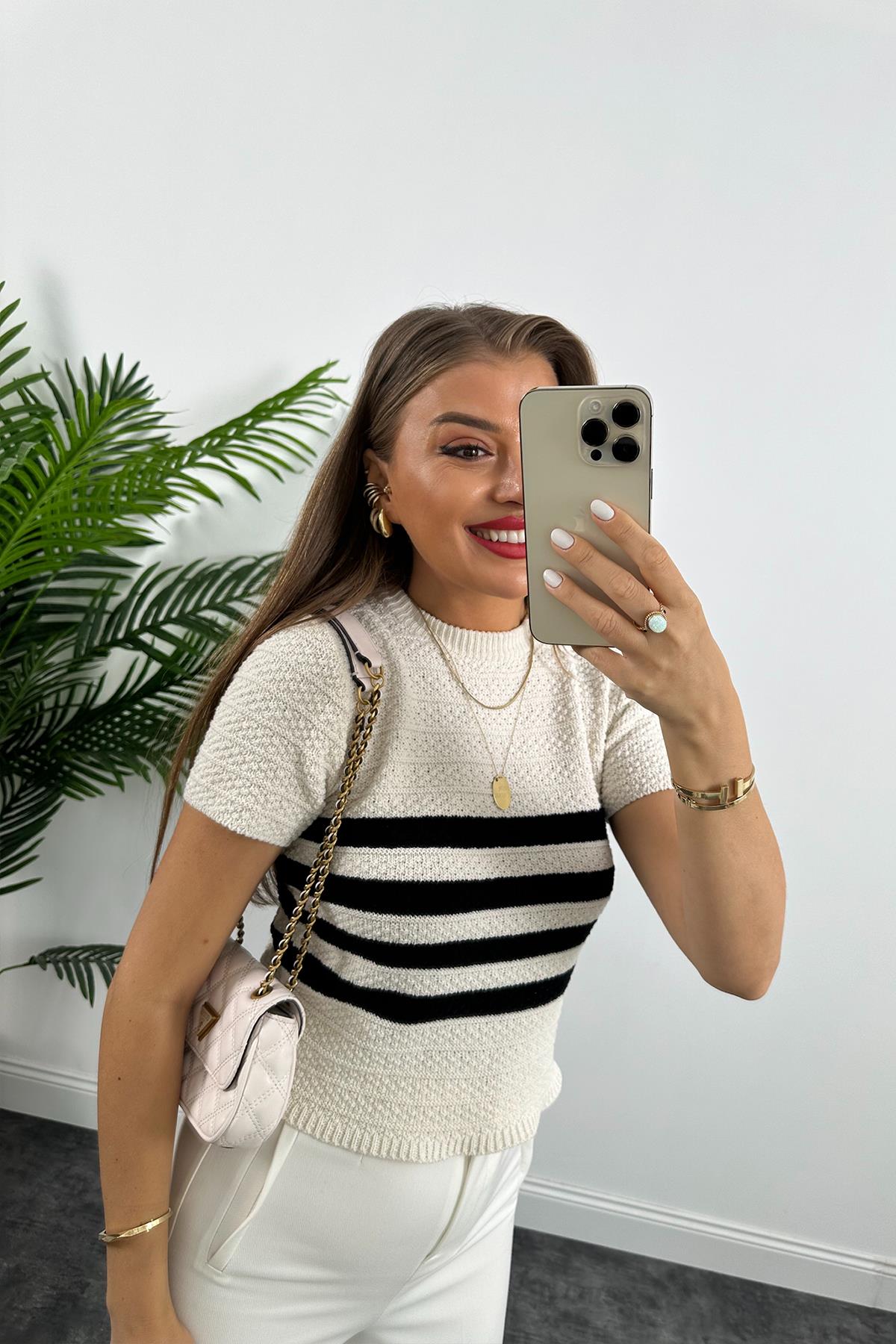 Zra Model Omuzu Düğmeli Çizgili Triko Bluz